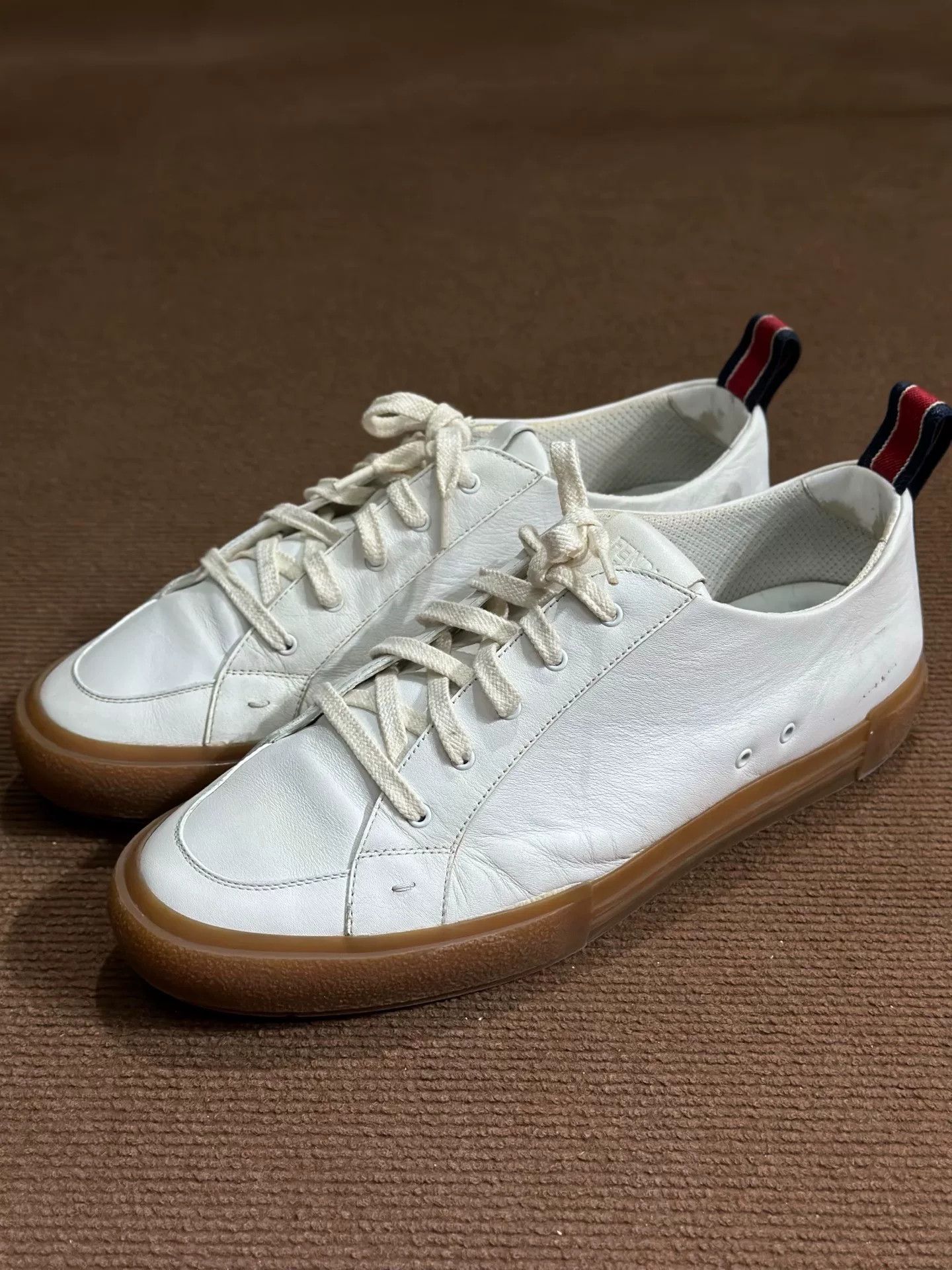 Fendi Fendi White Lowtop Sneakers 44 Men Size US 10.5 / EU 43-44 - 1 Thumbnail