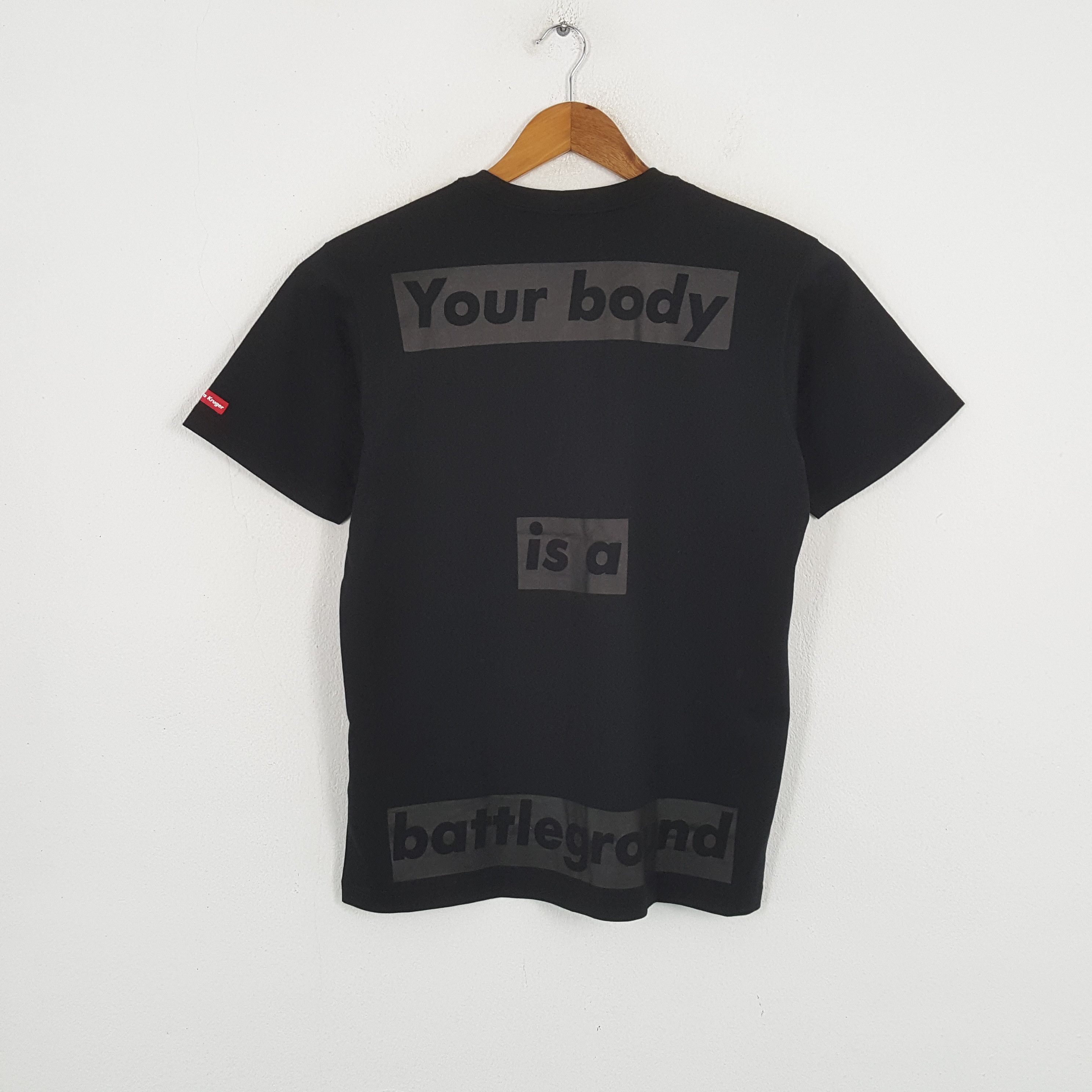 Barbara Kruger × Vintage Vintage BARBARA KRUGER American Art Artist T-Shirt Size US L / EU 52-54 / 3 - 3 Thumbnail