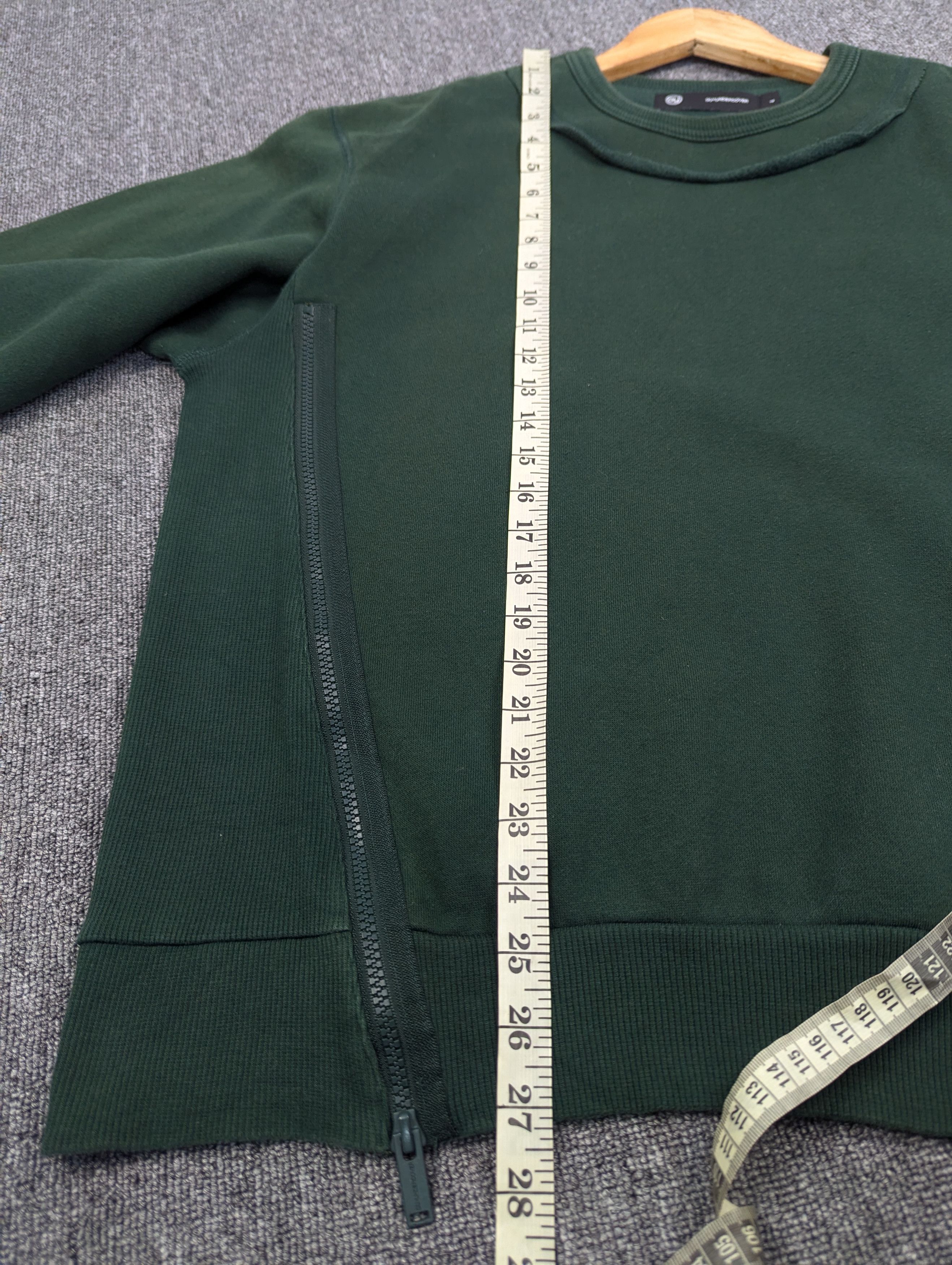 GU × Jun Takahashi × Undercover Jun Takahashi x Undercover Gu Crewneck Distressed Sweatshirt Size US L / EU 52-54 / 3 - 15 Thumbnail