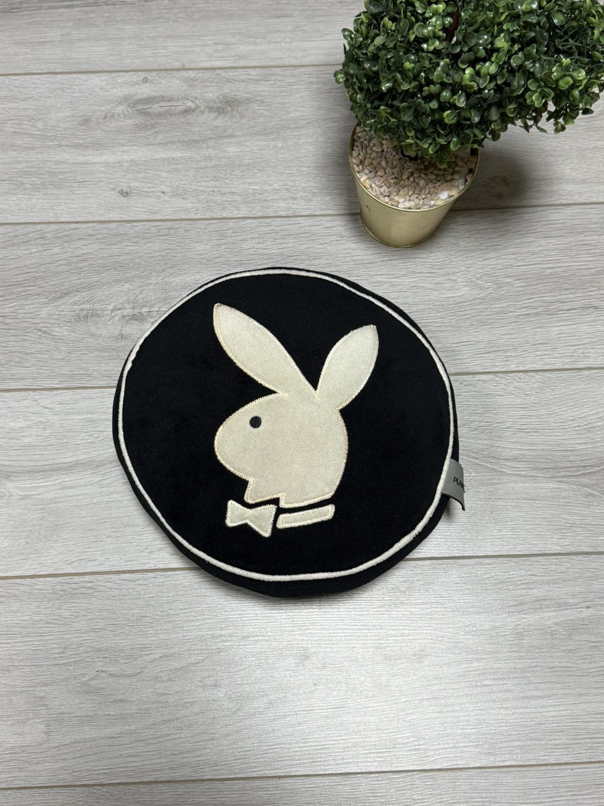 Playboy Playboy rabbit head pillow plush 2005 Size ONE SIZE - 1 Thumbnail
