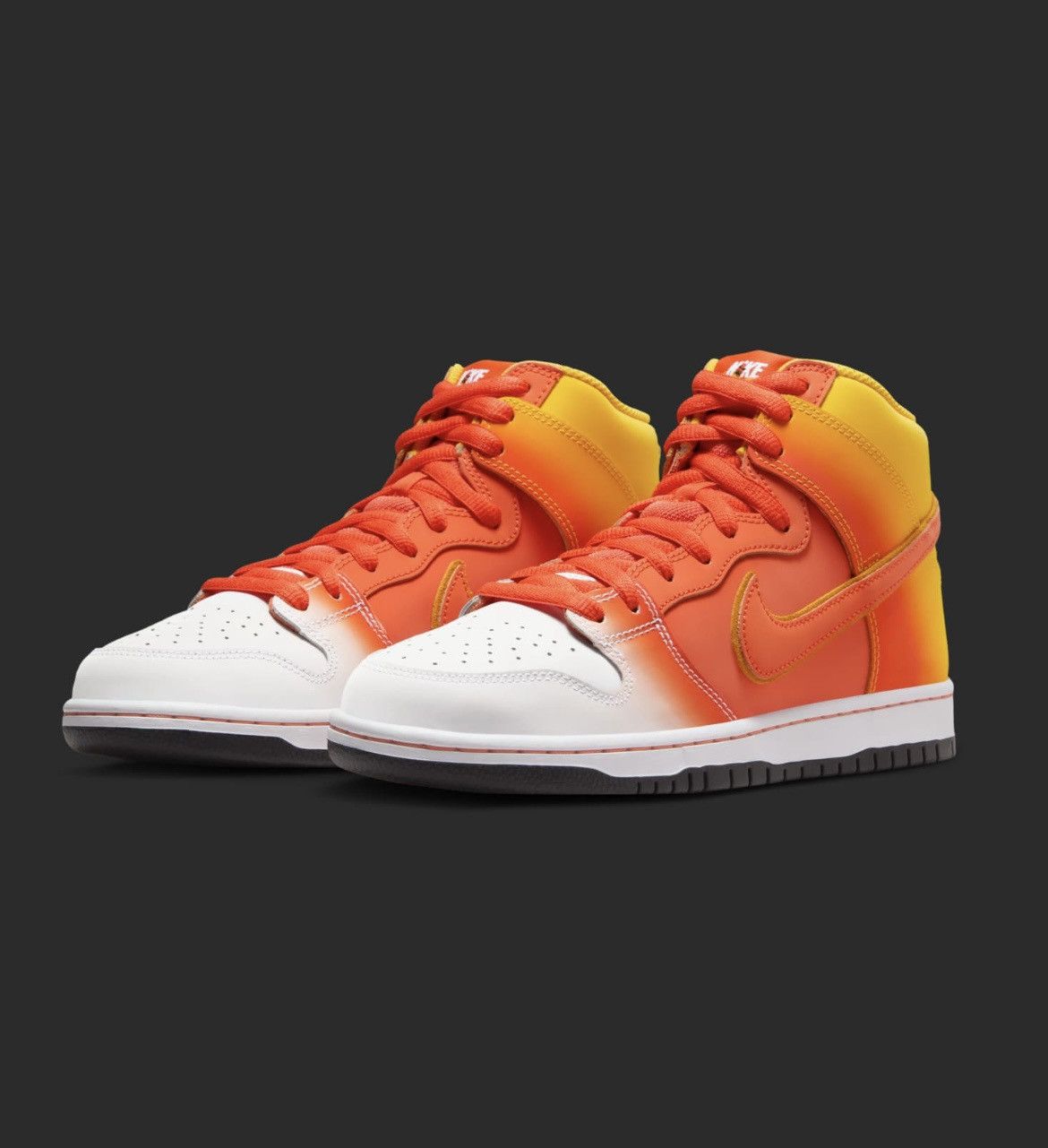 Nike Nike SB Dunk Candy Corn Size US 10 / EU 43 - 1 Thumbnail