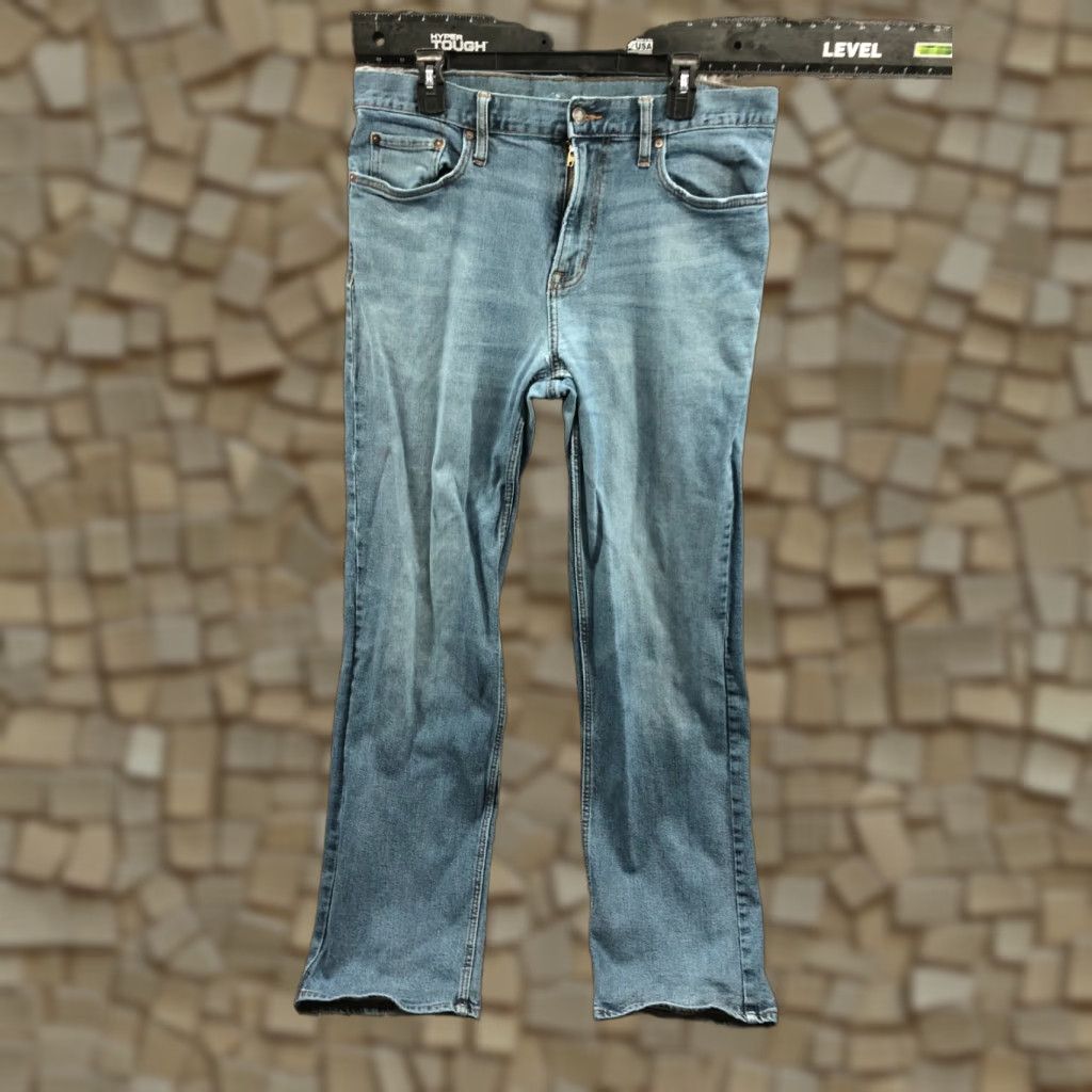 Old Navy Old Navy Straight Jeans Mens 36x34 Mid Rise Medium Wash Blue Denim 5-Pocket Regular Fit Baggy Style Logo Jeans Mens Blue Straight 36 34 Size US 36 / EU 52 - 1 Thumbnail