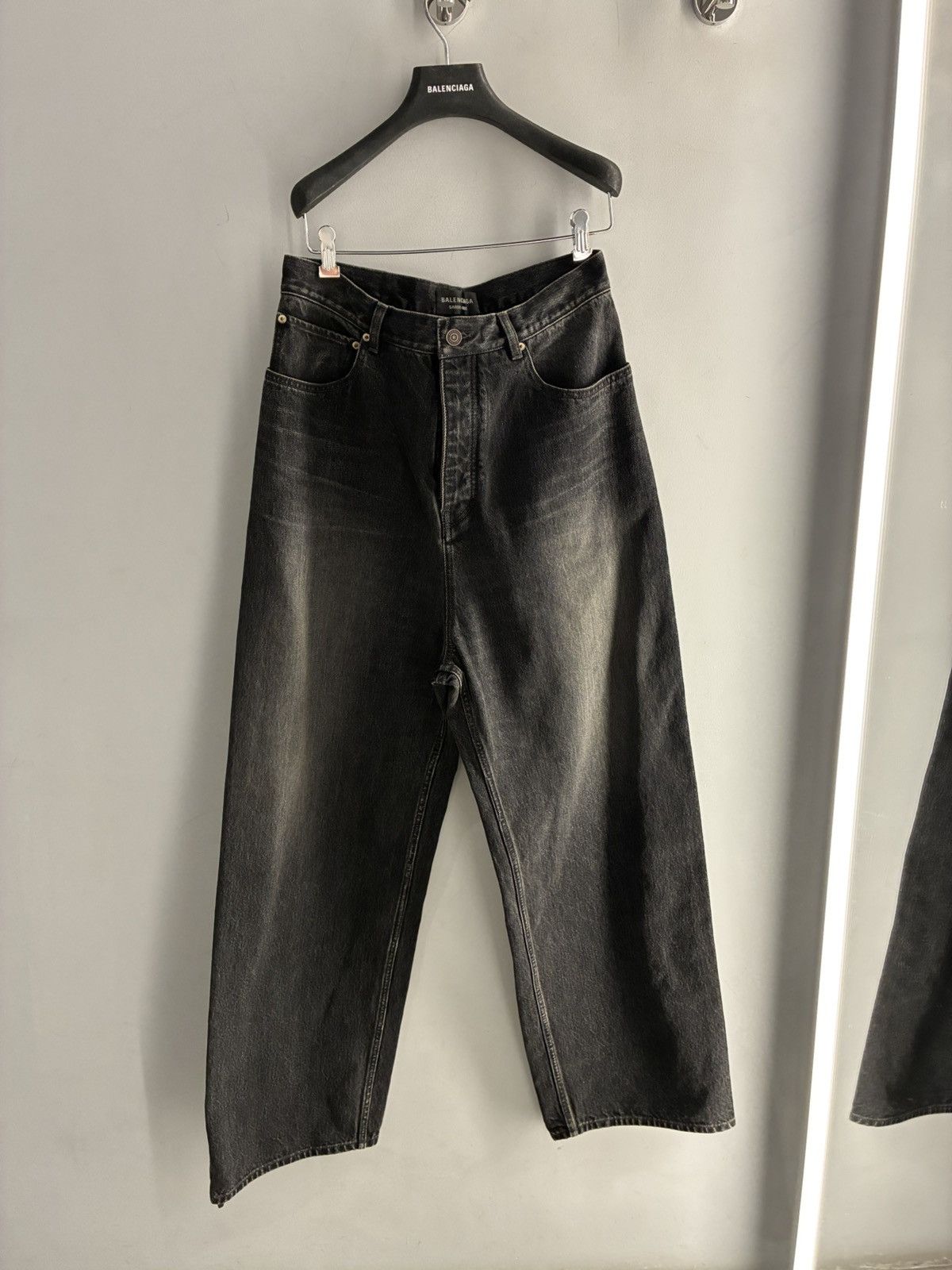 Balenciaga BALENCIAGA Baggy Japanese Denim Pants Size US 30 / EU 46 - 1 Thumbnail
