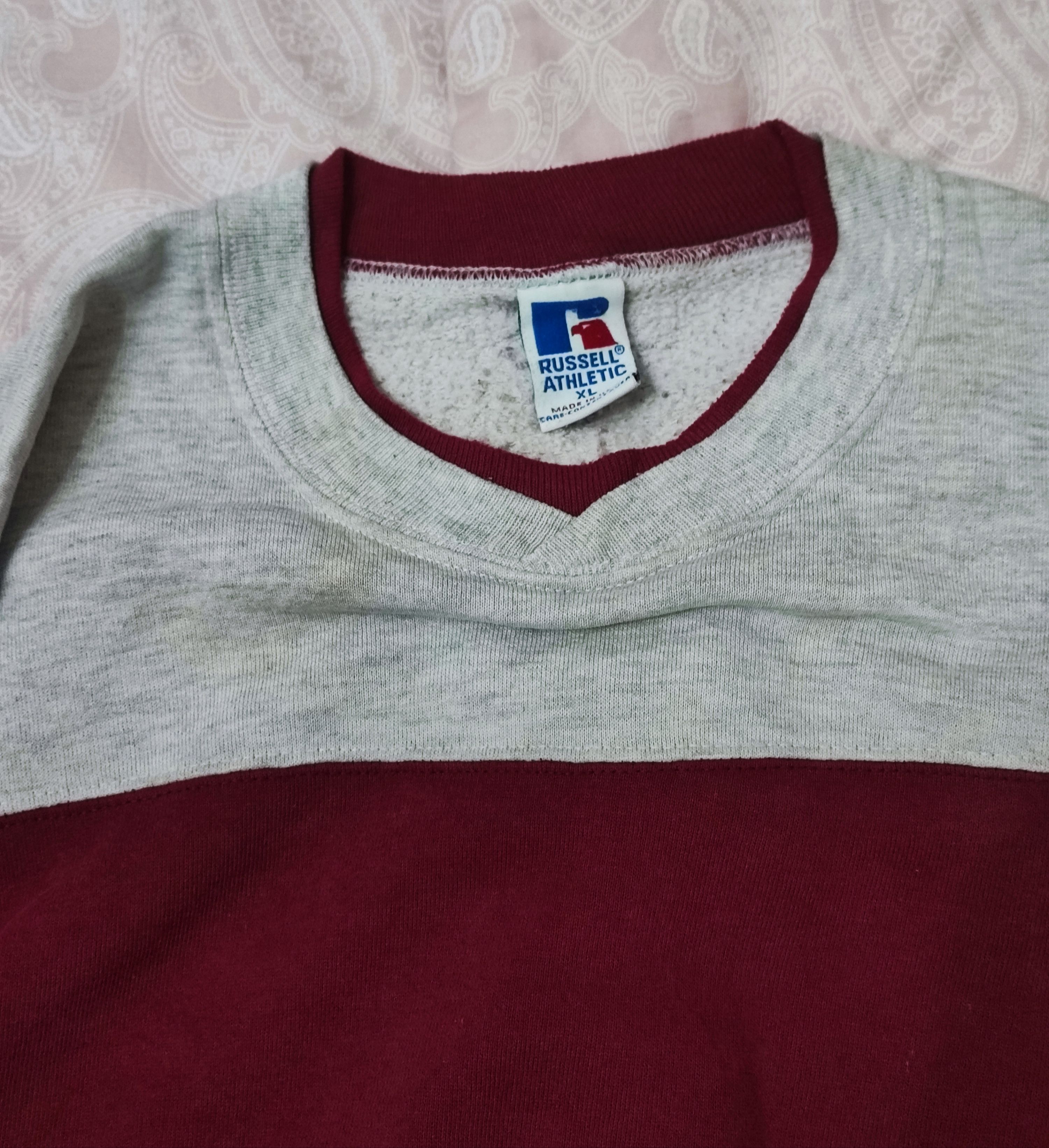 Russell Athletic Vintage Russell Athletic trashed Boxy 2 tone sweatshirt Size US XL / EU 56 / 4 - 10 Thumbnail