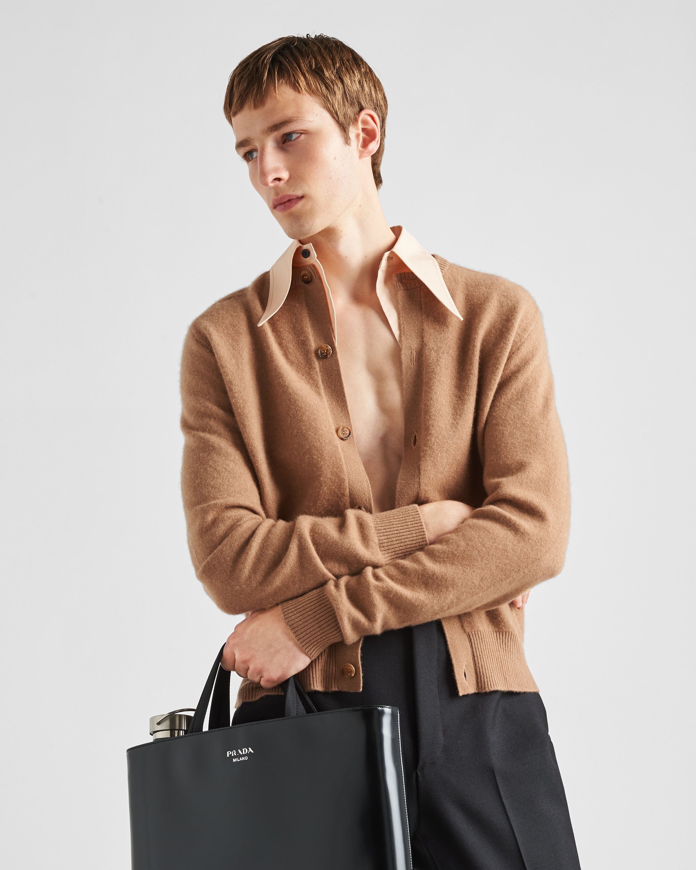 Prada o1bcso1str1025 Cashmere Cardigan With Collar in Camel Size US M / EU 48-50 / 2 - 3 Thumbnail