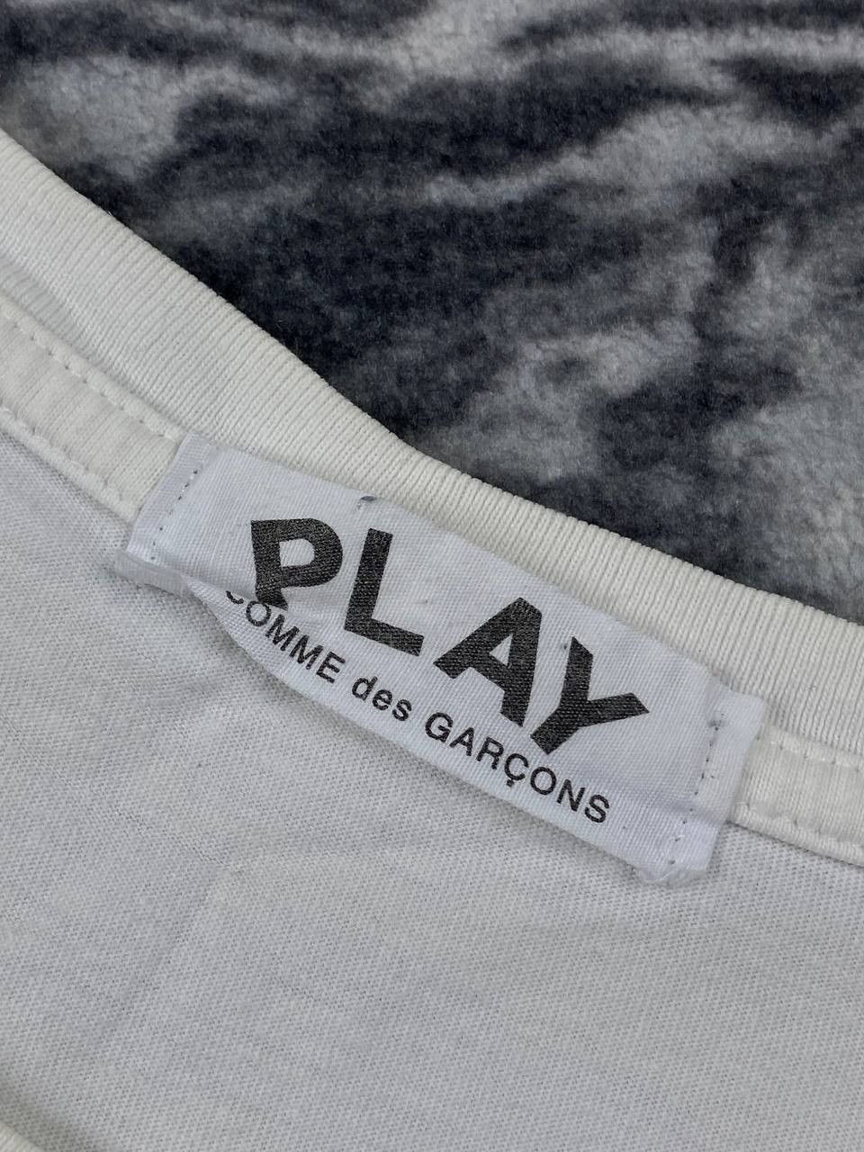Comme des Garcons Comme des Garçons PLAY T Shirt Men Size M White Size US M / EU 48-50 / 2 - 9 Thumbnail