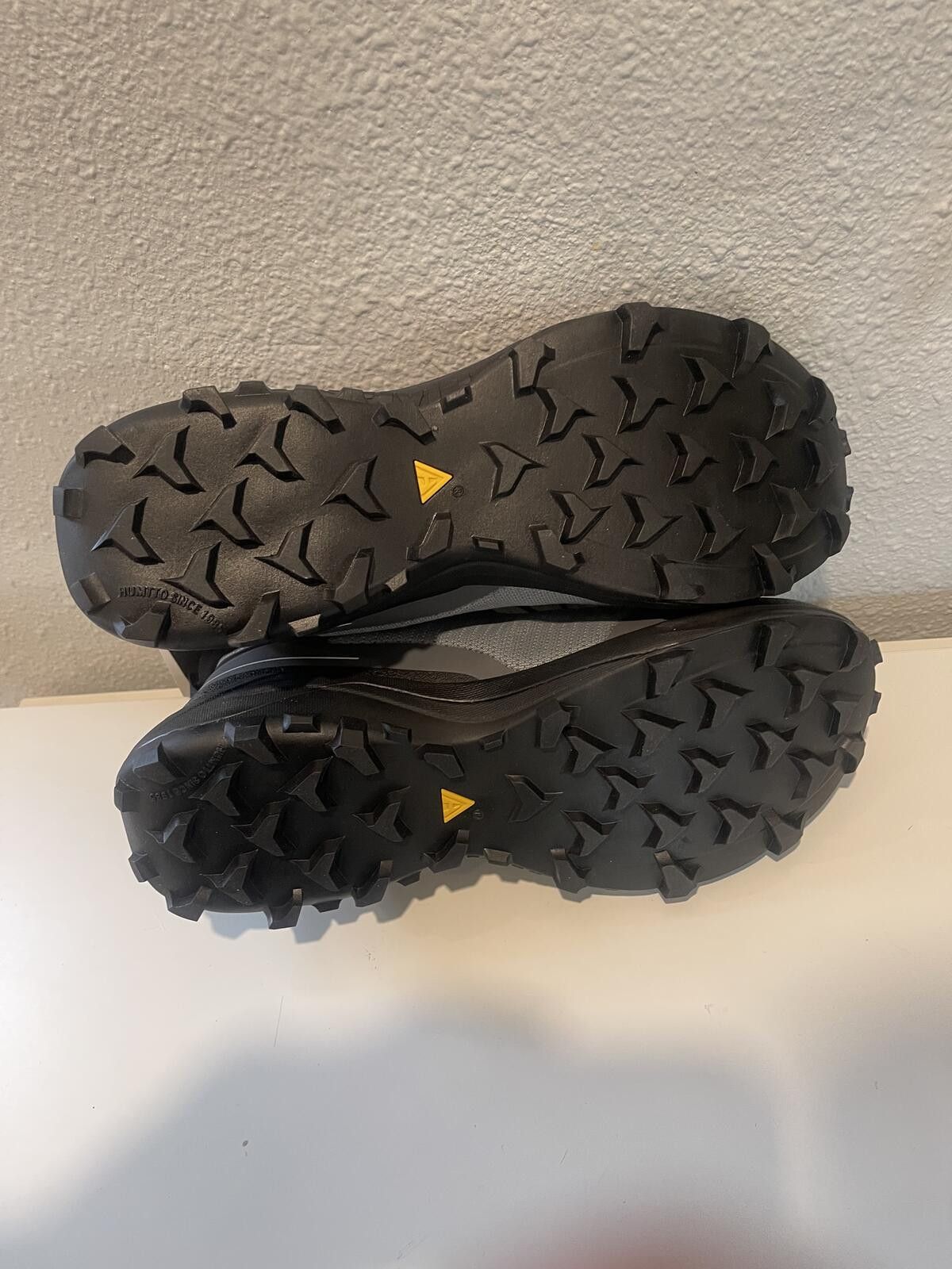 Other Humtto Men's Trail Running Shoes Size 8.5-9 Gray/Black Size ONE SIZE - 8 Thumbnail