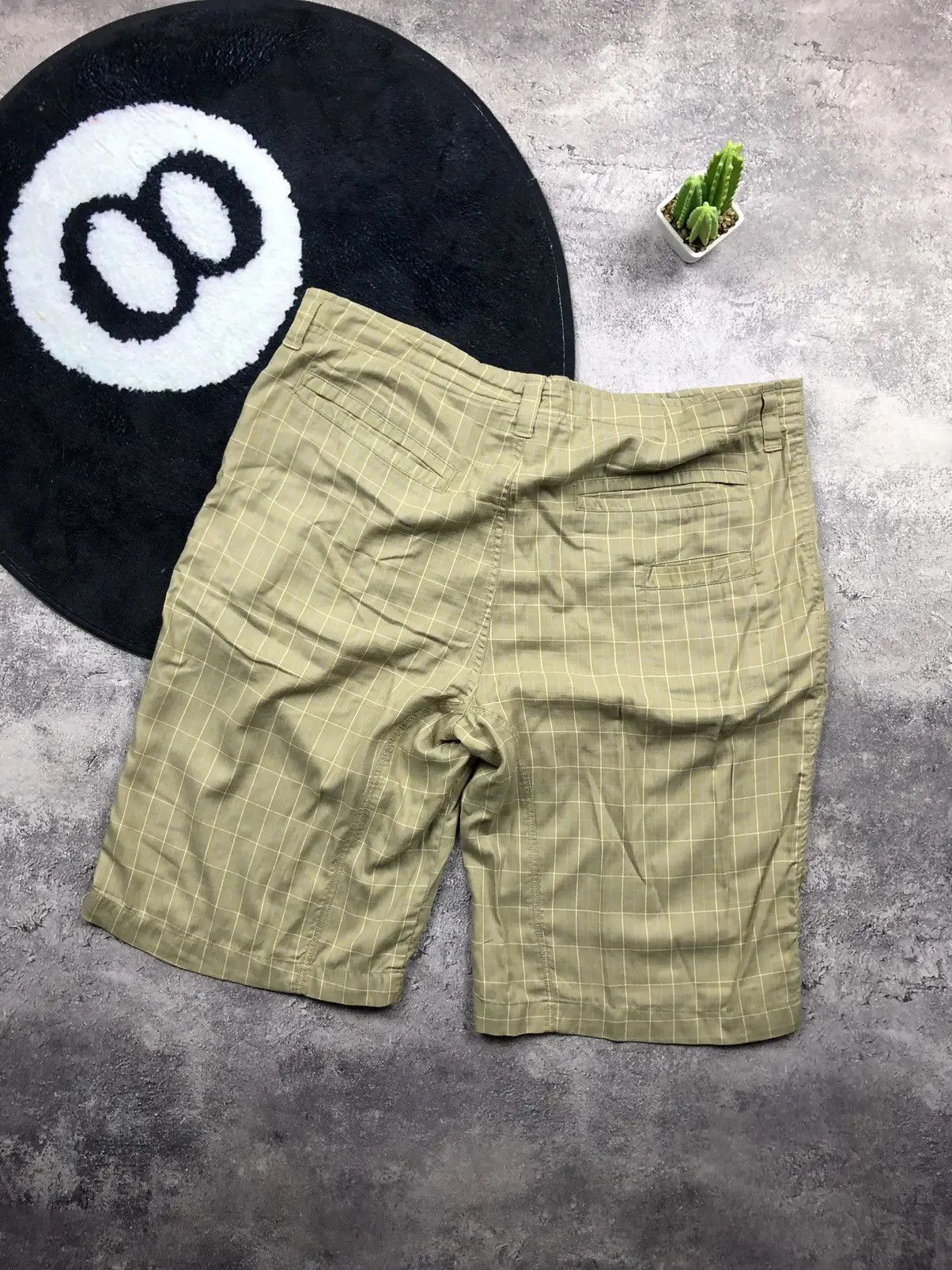 Nike NIKE Vintage 2000s Checkered Streetwear Swimming Shorts Size US 34 / EU 50 - 10 Thumbnail