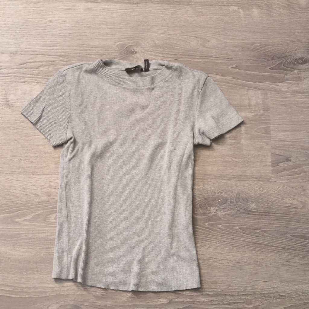 Theory Theory gray ribbed short sleeve top size small Size XS / US 0-2 / IT 36-38 - 1 Thumbnail