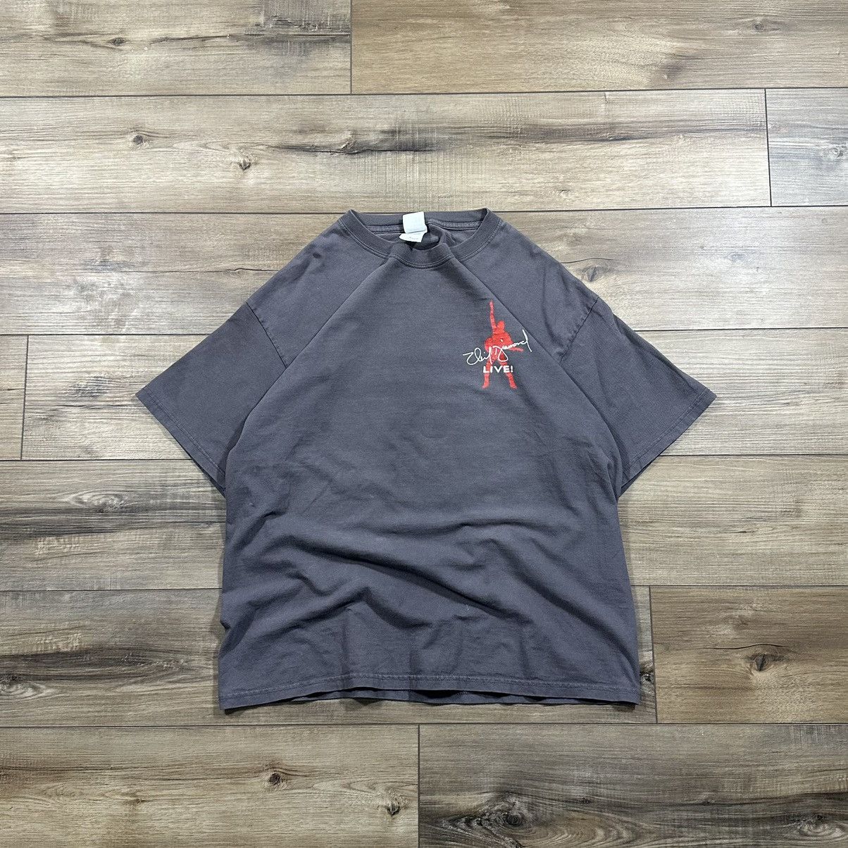Gildan Vintage 2001 Neil Diamond Live in Concert Band Tee Size US XL / EU 56 / 4 - 1 Thumbnail