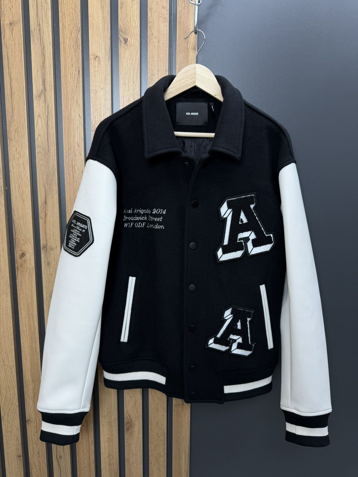 Axel Arigato Axel Arigato illusion Varsity Bomber Jacket Size L Size US L / EU 52-54 / 3 - 1 Thumbnail