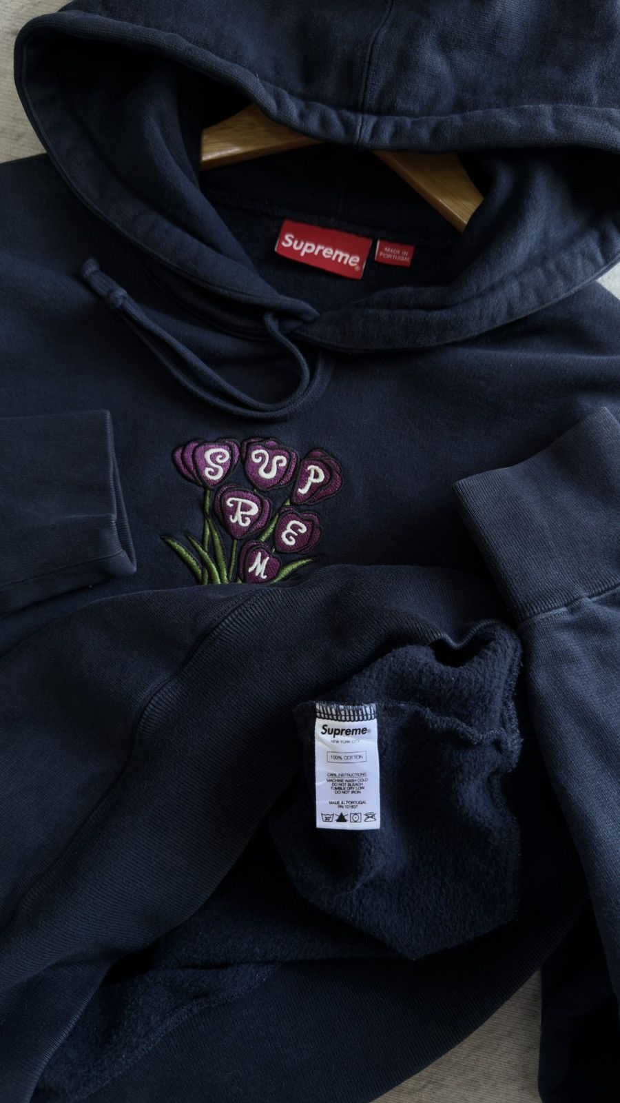 Supreme FW18 Supreme Pot Flowers Hoodie Size US M / EU 48-50 / 2 - 5 Thumbnail