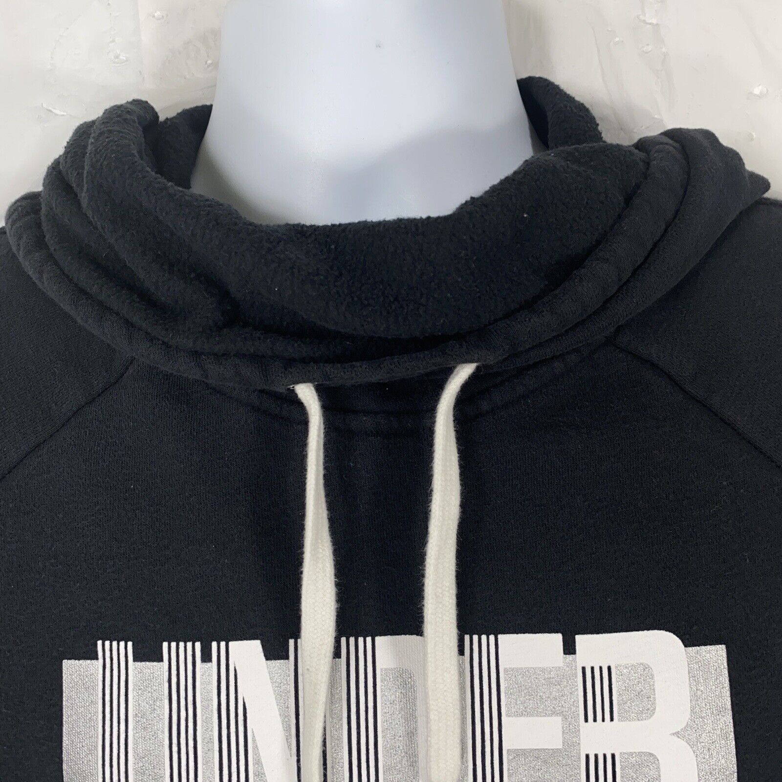 Under Armour Under Armour Small Loose Fit Black Fleece Hoodie Sweatshirt Size S / US 4 / IT 40 - 2 Thumbnail