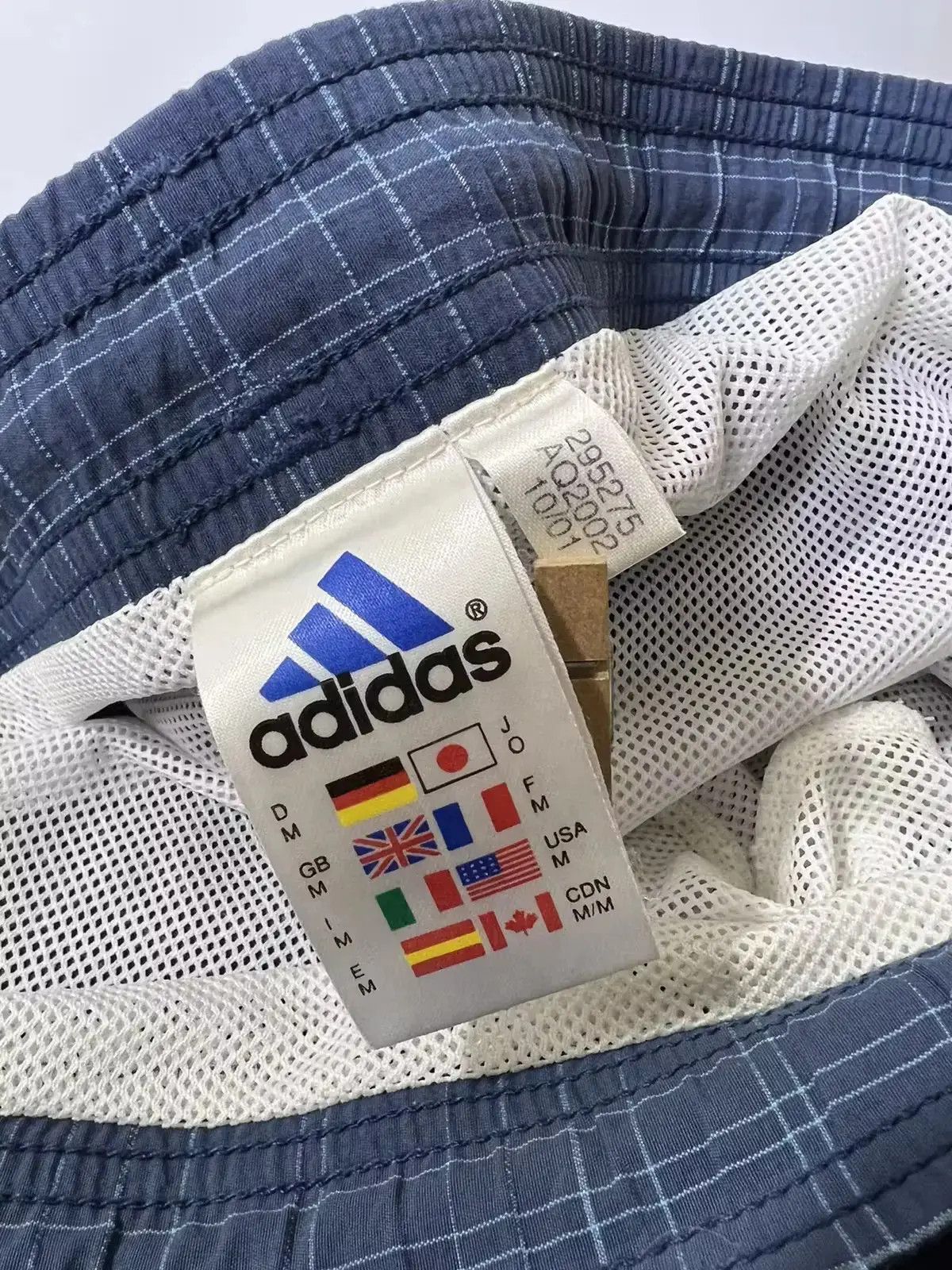 Adidas × Vintage Vintage Adidas men’s shorts Size US 32 / EU 48 - 3 Thumbnail