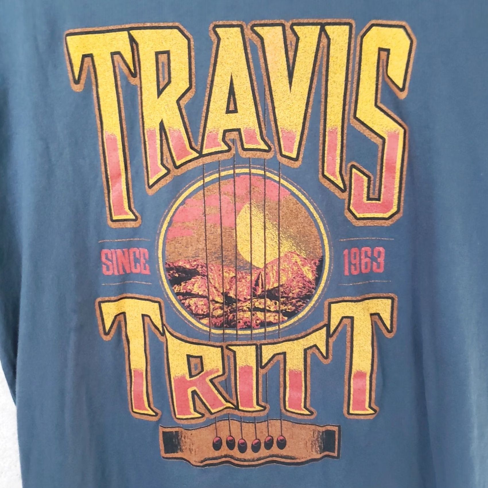Next Level Travis Tritt Men's L Gray T-shirt Front Graphic Next Level Size US L / EU 52-54 / 3 - 3 Thumbnail