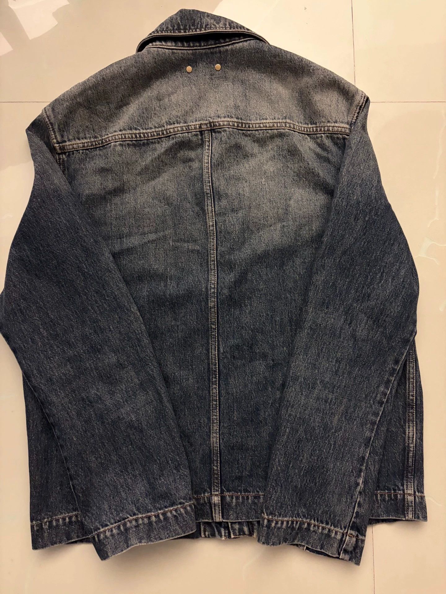 Louis Vuitton LOUIS VUITTON LV Lumberjack Embossed Light Blue Denim Jacket Size US M / EU 48-50 / 2 - 2 Thumbnail