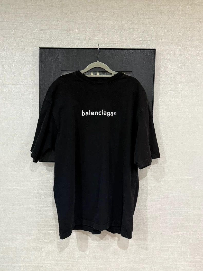 Balenciaga Balenciaga SS21 Letter Logo Printed Casual Short Sleeve T- Size US M / EU 48-50 / 2 - 1 Thumbnail