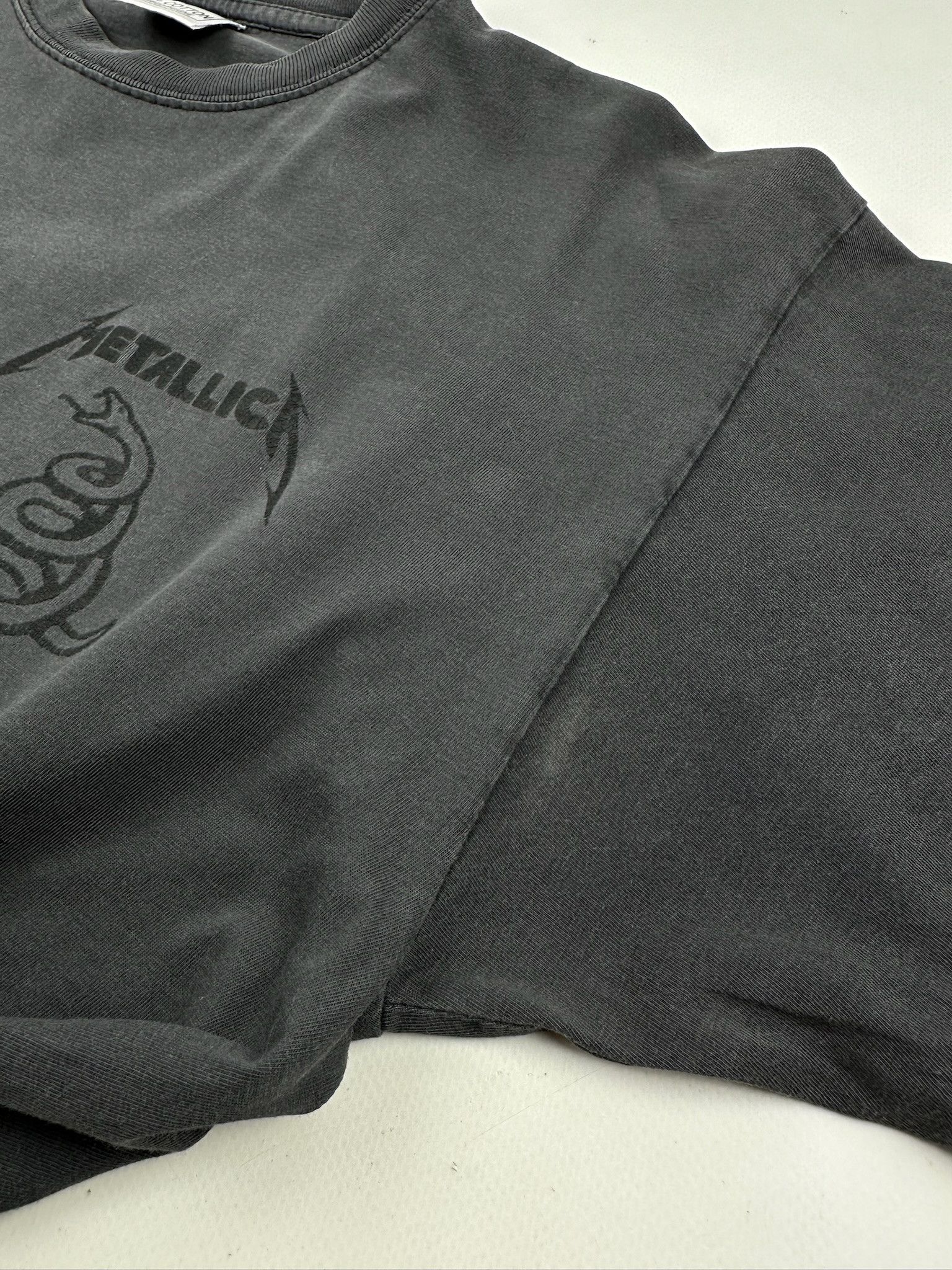 Band Tees OG Metallica Black Album Shirt vintage band faded tee Size US M / EU 48-50 / 2 - 6 Thumbnail