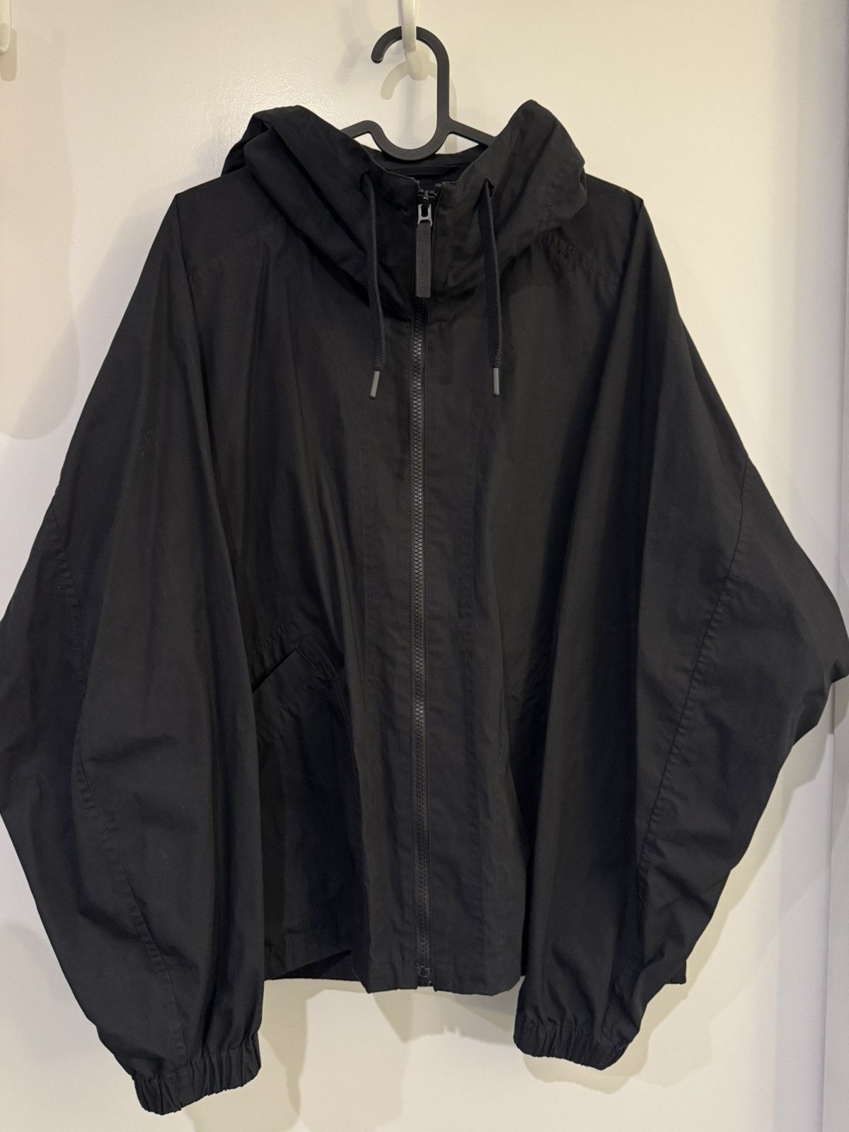 Lemaire × Uniqlo Hooded Jacket Size US S / EU 44-46 / 1 - 1 Thumbnail