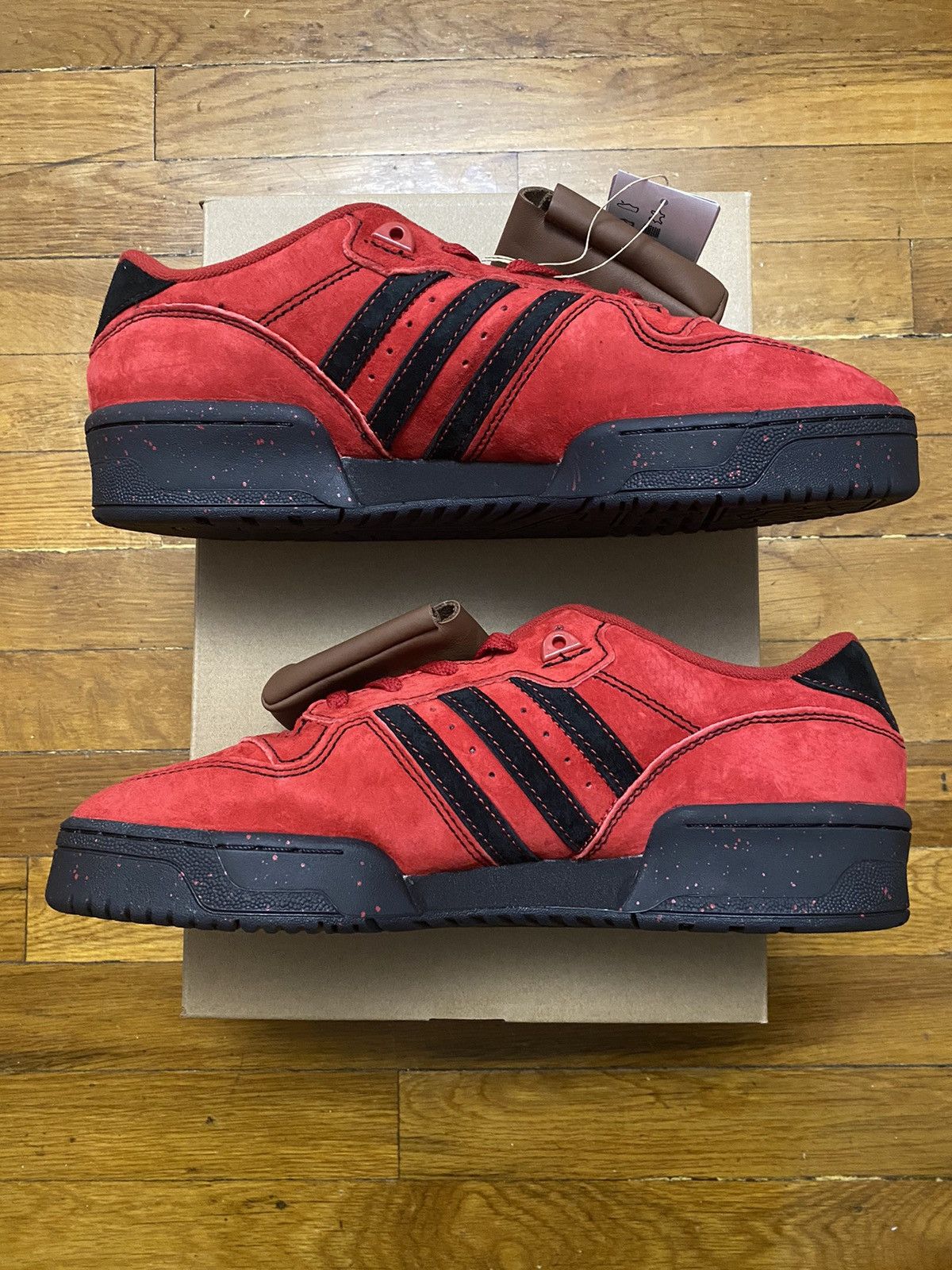 Adidas Size 11 - adidas Rivalry Low Deadpool & Wolverine Deadpool Size US 11 / EU 44 - 3 Thumbnail
