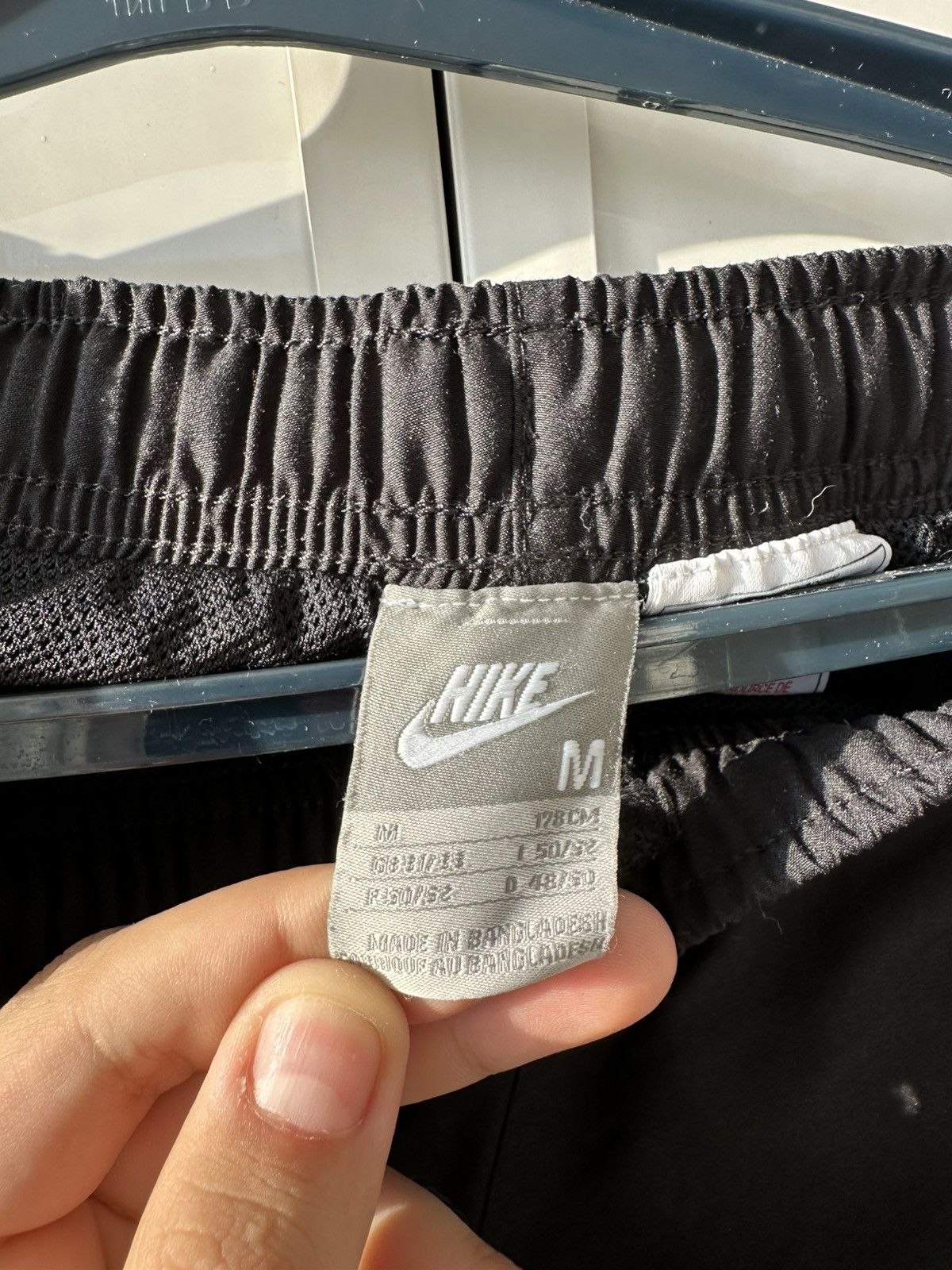 Nike Vintage Nike Shorts Big Logo Black Size US 34 / EU 50 - 8 Thumbnail