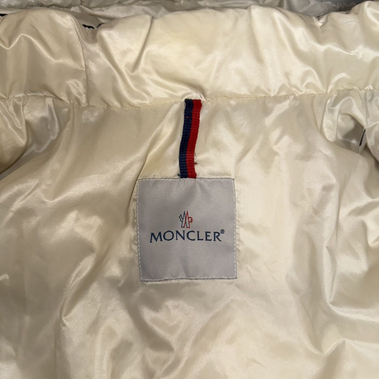Moncler Vintage Moncler Badia down puffer jacket size 5 luxury Size XL / US 12-14 / IT 48-50 - 15 Thumbnail