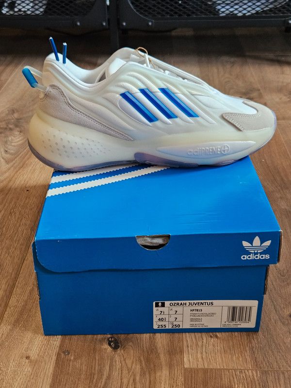 Adidas Adidas Ozrah Juventus 40.5 Size US 7.5 / EU 40-41 - 3 Thumbnail