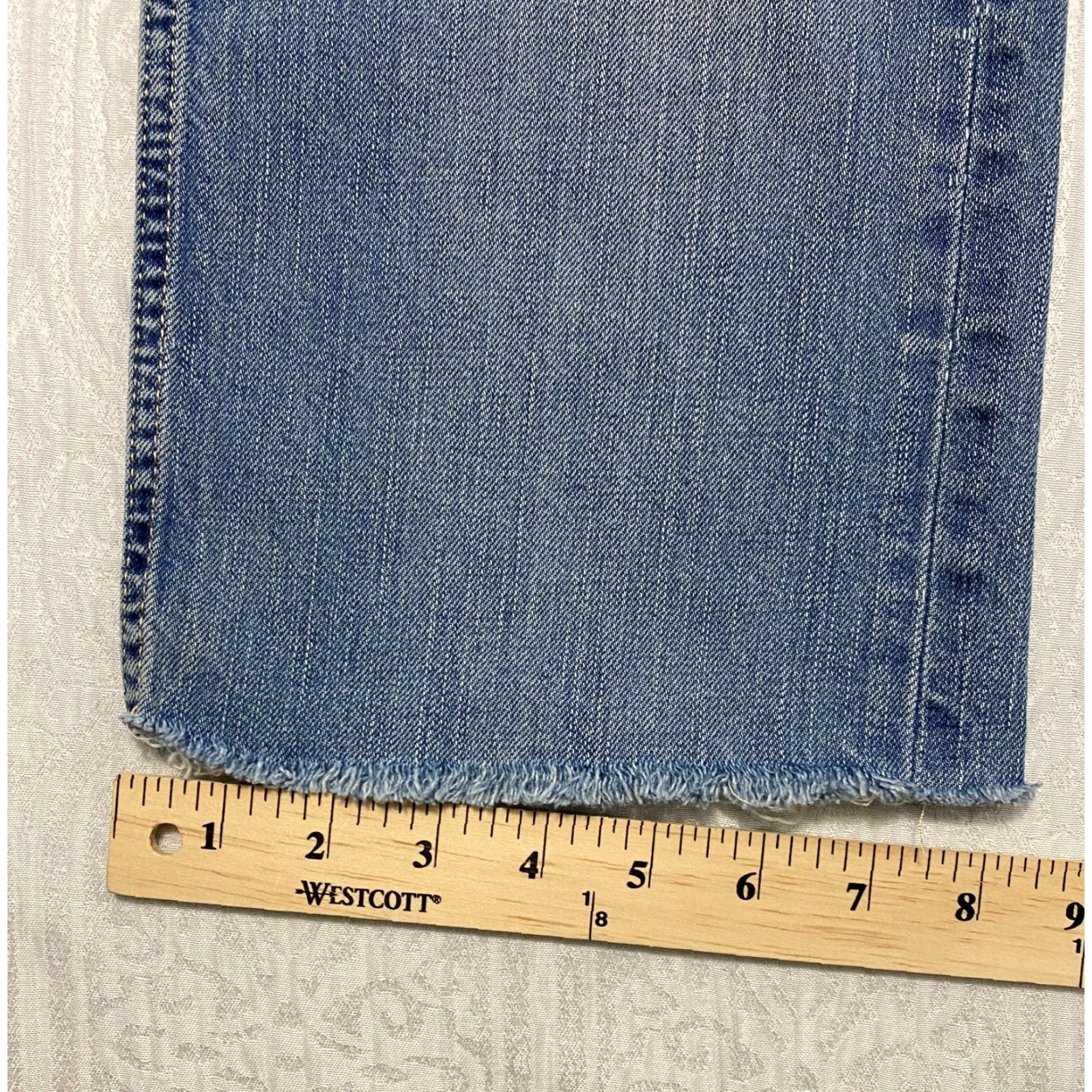 Banana Republic VINTAGE Banana Republic Mens Jeans Straight Blue 33x26 Cotton Denim Regular 5-Pocket Design Zip Pocketed Inseam 26 -Raw Hem- > Size US 33 - 7 Thumbnail