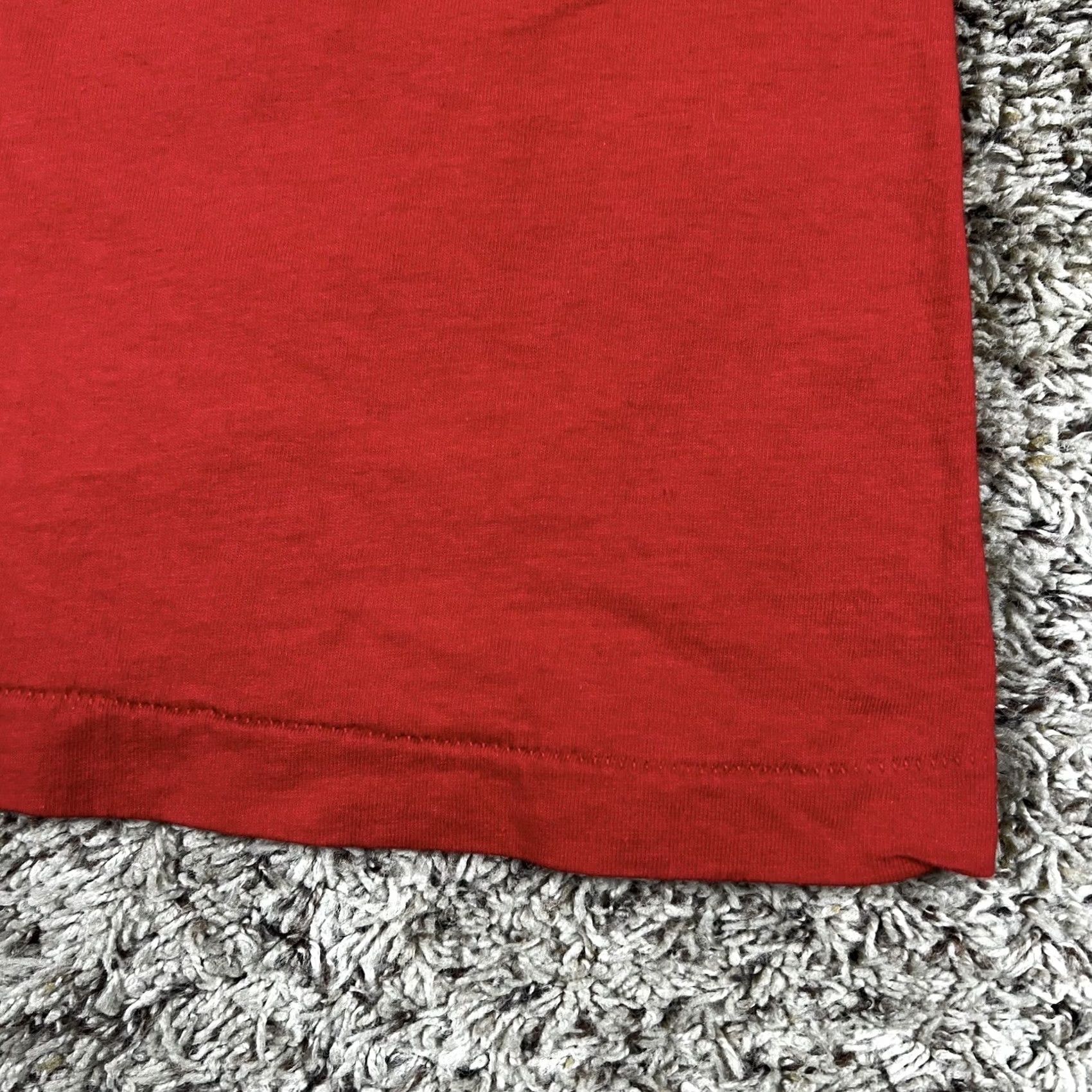 Fruit Of The Loom VINTAGE Fruit Of The Loom Shirt Selvedge Pocket 90s Red 100% Cotton Large Unisex Adults Short Sleeve Crew Neck T-Shirt Mens Womens Size US L / EU 52-54 / 3 - 6 Thumbnail