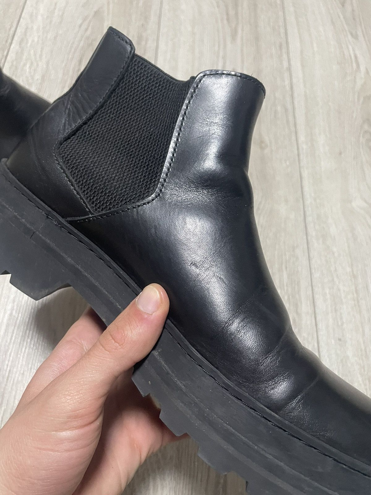 A.P.C. APC Leather Chelsea Black Classic Boot 27.5 cm Size US 10 / EU 43 - 19 Thumbnail