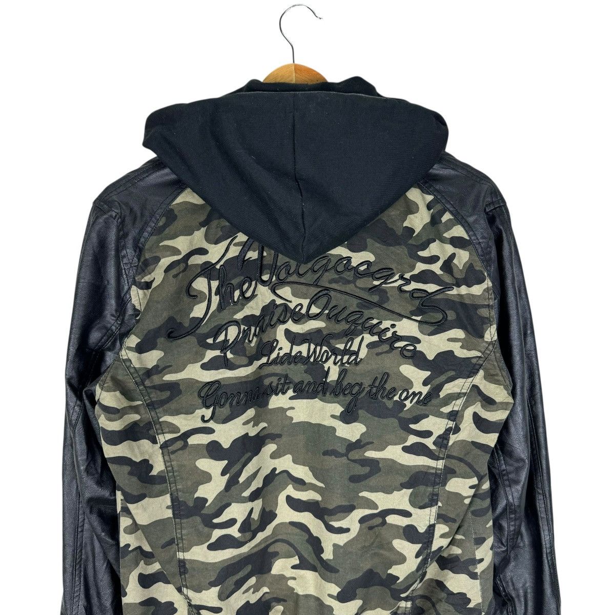 In The Attic 🌟IN THE ATTIC HOODIE CAMO SYNTHETIC LEATHER JACKET Size US L / EU 52-54 / 3 - 7 Thumbnail