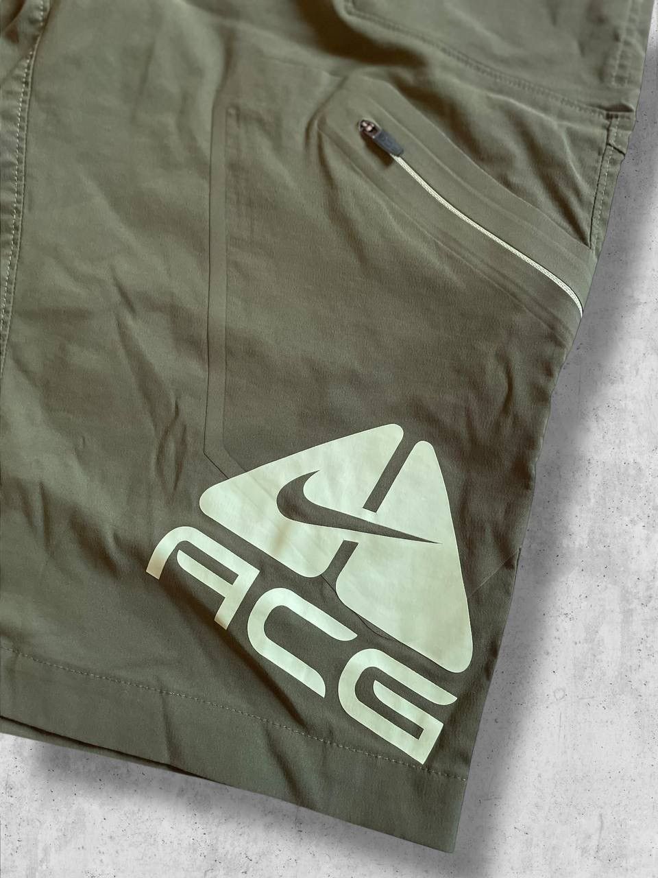 Nike Nike ACG Military Bermuda Long Shorts Big Logo Nylon baggy Size US 34 / EU 50 - 2 Thumbnail
