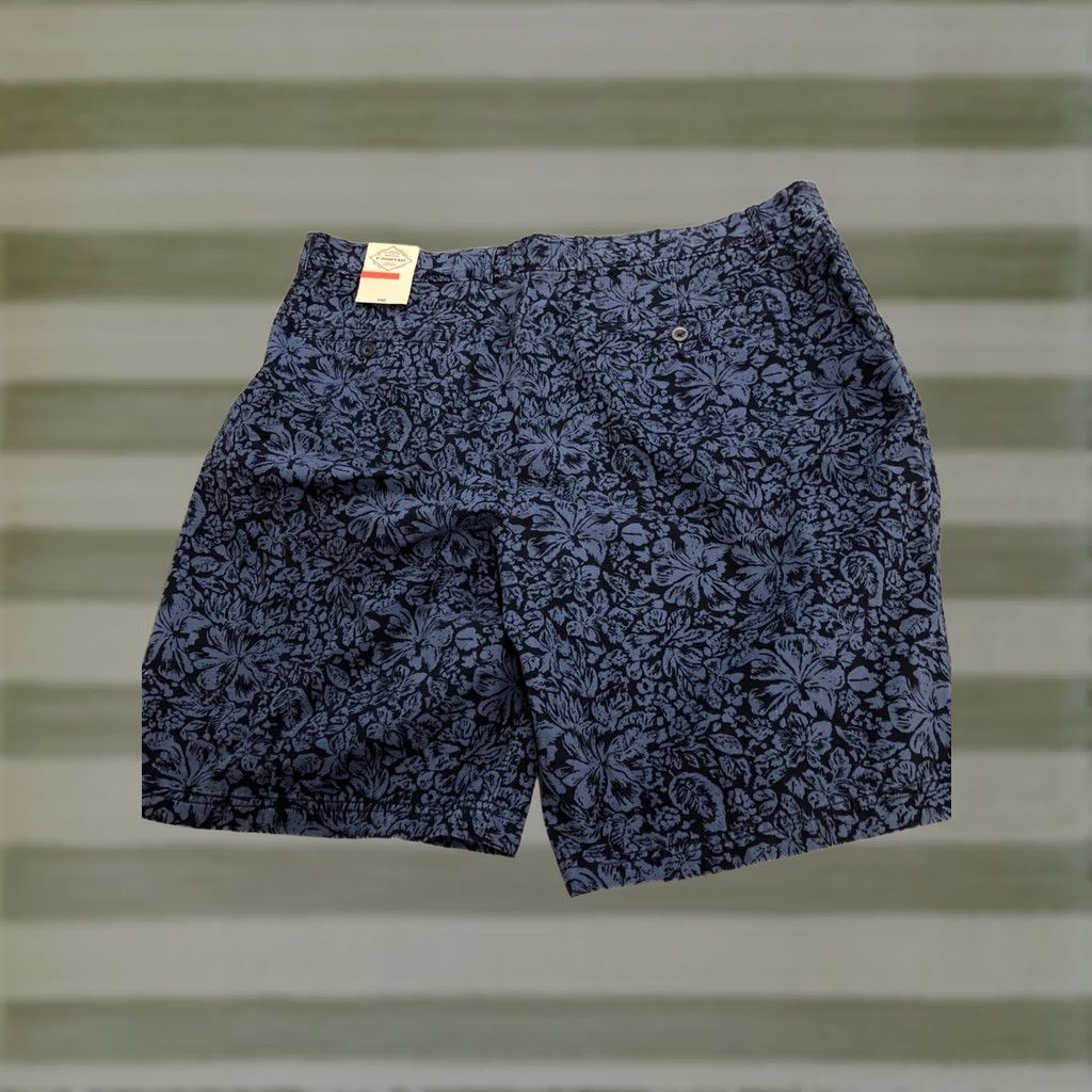 Vintage VINTAGE St. John's Bay MENS Dress SHORTS Indigo Floral 40 NWT Blue Flat Front Belt Loops 9in Inseam Casual Shorts Mens Regular Size US 40 / EU 56 - 1 Thumbnail