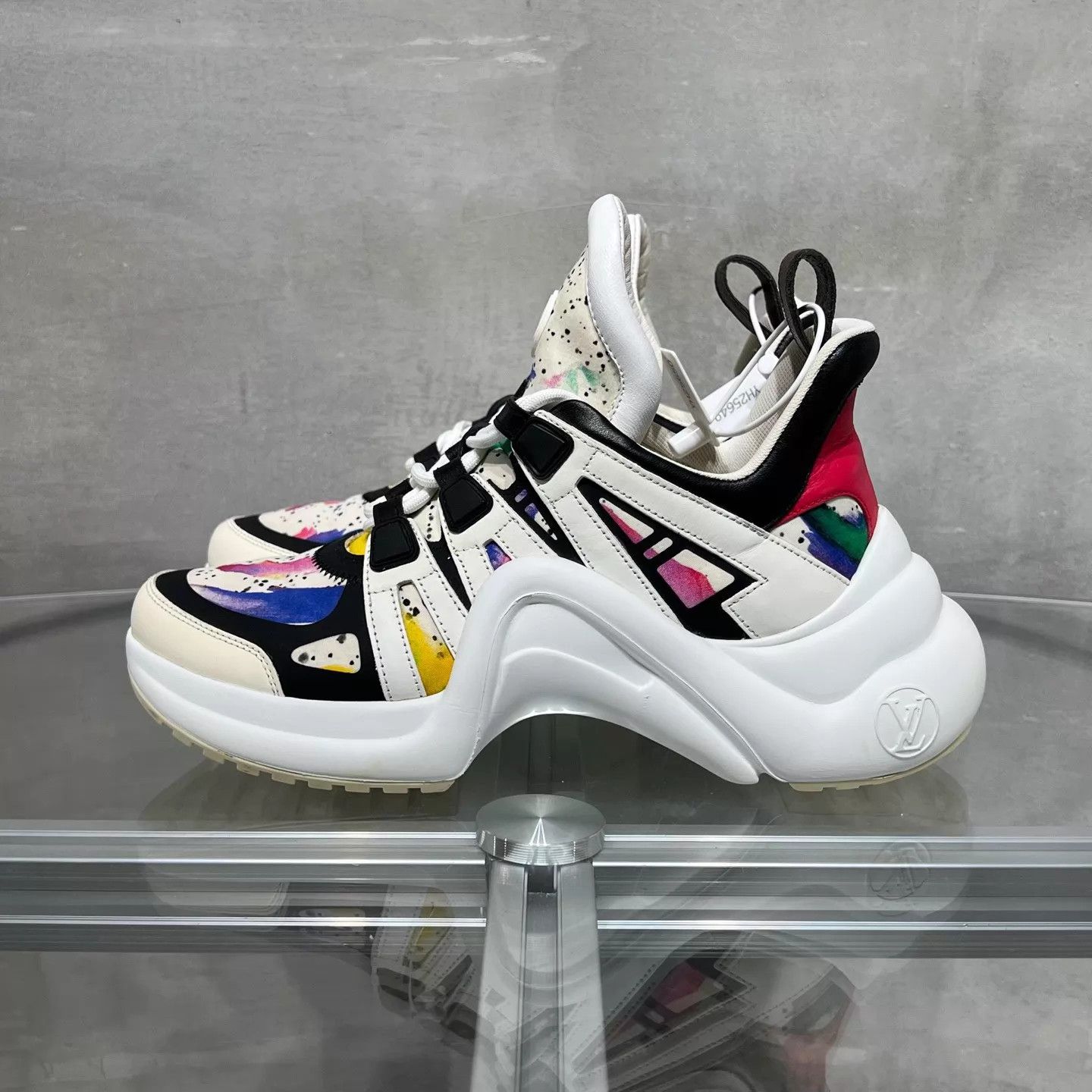 Louis Vuitton LV Archlight Color Splash UK3 Sneakers Size US 6.5 / IT 36.5 - 3 Thumbnail