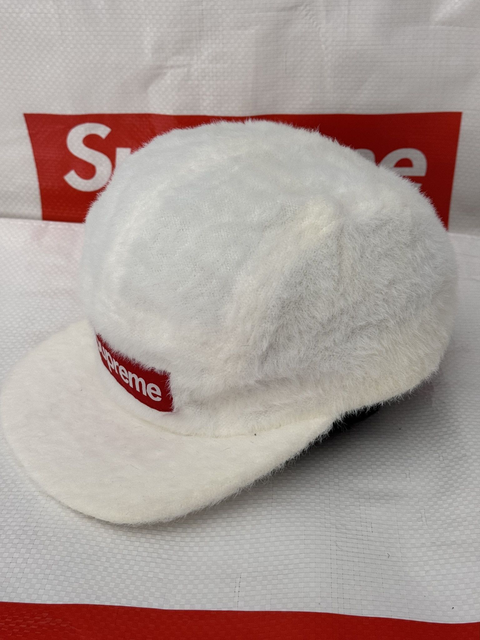 Supreme Supreme Faux Fur Camp Cap White fw 19 Size ONE SIZE - 7 Thumbnail