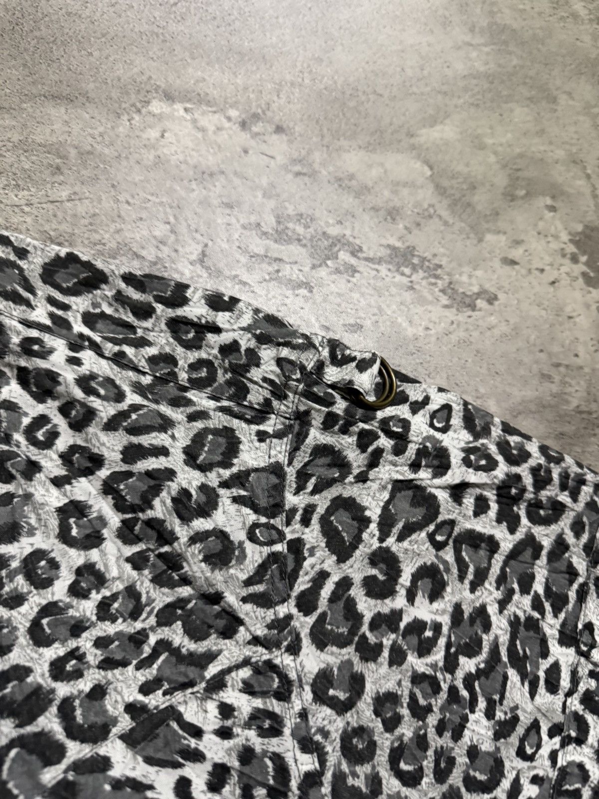semanticdesign Semanticdesign Leopard Ifsixwasnine button shirt Size US M / EU 48-50 / 2 - 4 Thumbnail