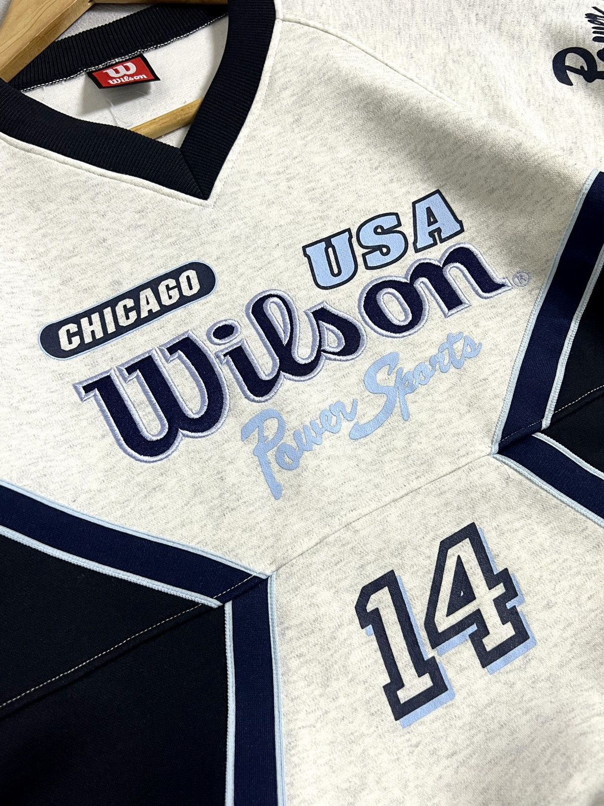 Other VINTAGE WILSON FRONT HIT & SLEEVE PRINT SWEATSHIRT V NECK Size US L / EU 52-54 / 3 - 5 Thumbnail