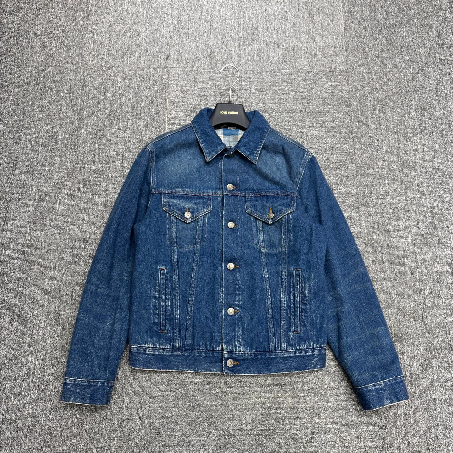 Gucci Gucci Embroidered Cat Denim Jacket 46 Size US S / EU 44-46 / 1 - 1 Thumbnail