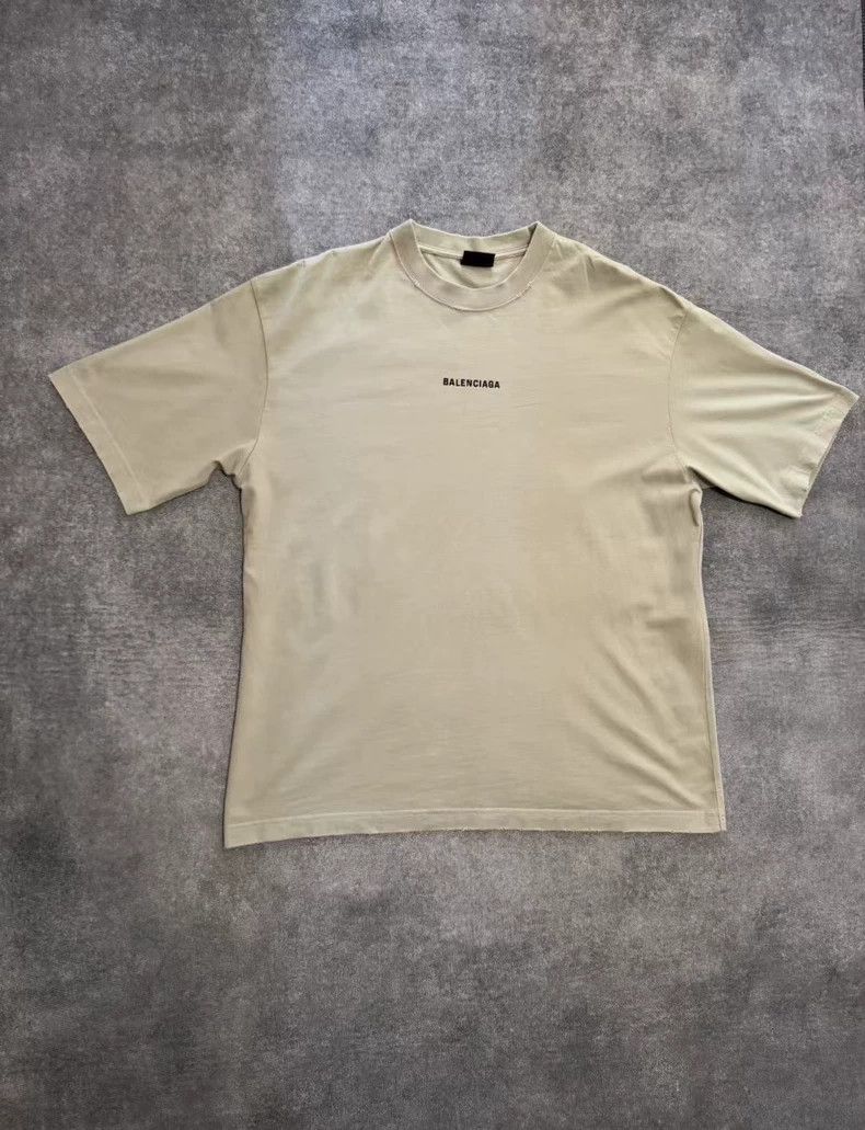 Balenciaga Balenciaga Embroidered front and back short sleeves Size US L / EU 52-54 / 3 - 1 Thumbnail