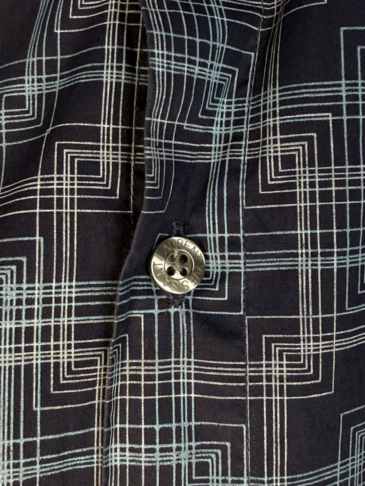 Yves Saint Laurent Summer YSL Shirt Matrix Logo Button Up Collar Shortsleeve Size US L / EU 52-54 / 3 - 4 Thumbnail
