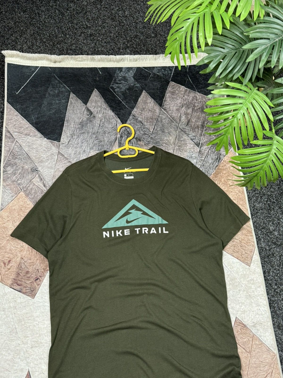 Nike Nike Trail Tee T-shirts Size L Size US L / EU 52-54 / 3 - 2 Thumbnail