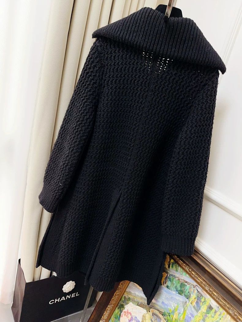 Chanel Chanel 22A Handicraft Workshop Black Textured Sweater Knit Size XS / US 0-2 / IT 36-38 - 2 Thumbnail