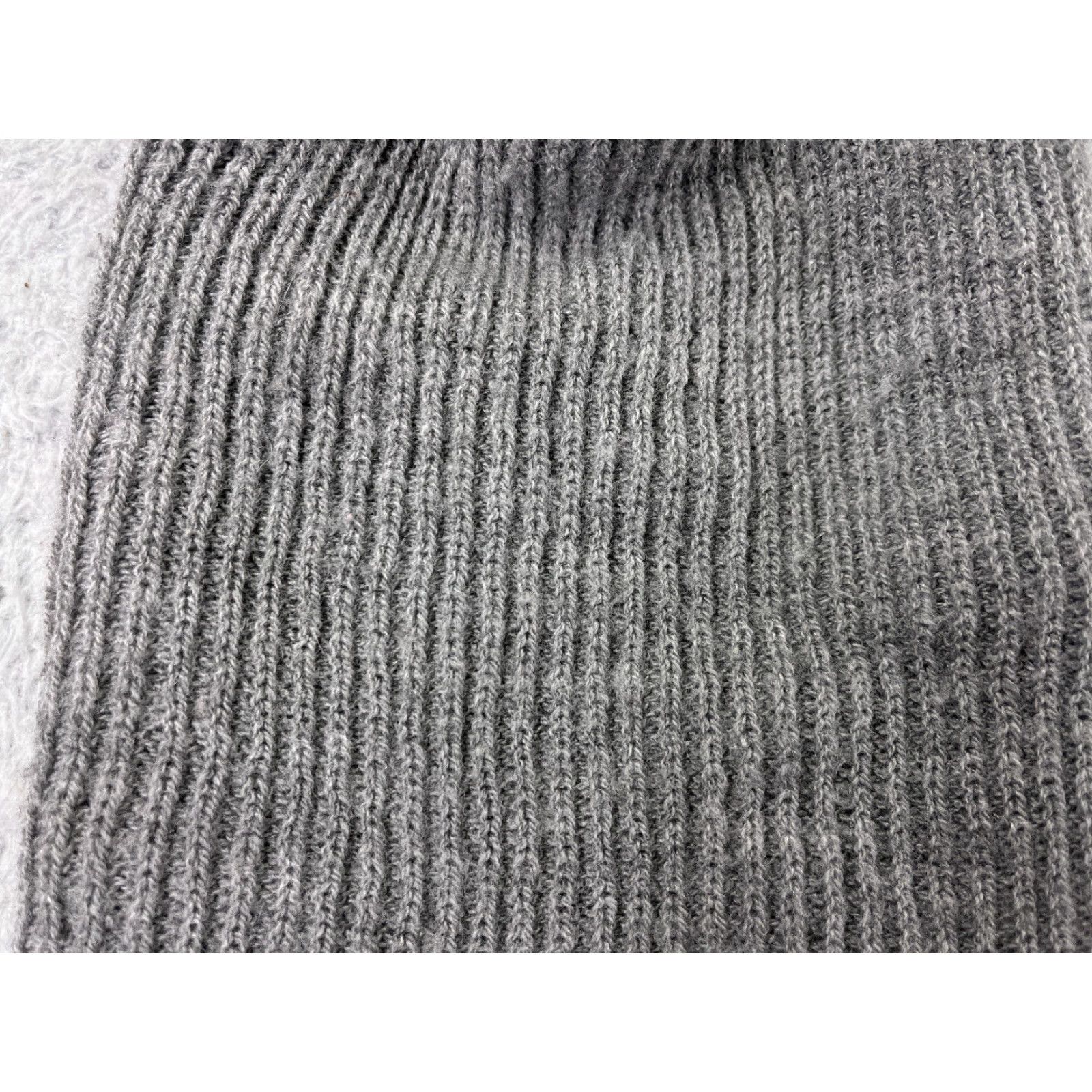 Vintage Gray Knit Acrylic Beanie Toque Unisex One Size Winter Ski Hat Size ONE SIZE - 2 Thumbnail