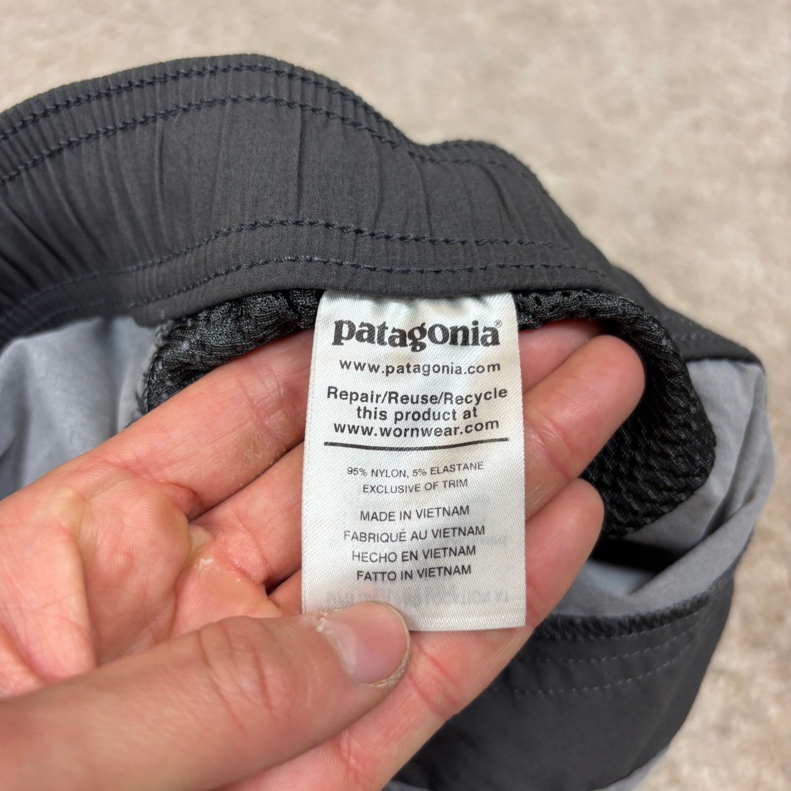 Patagonia Patagonia Stretch Wavefarer Volley 5" Board Shorts Men's XL Size US 36 / EU 52 - 7 Thumbnail