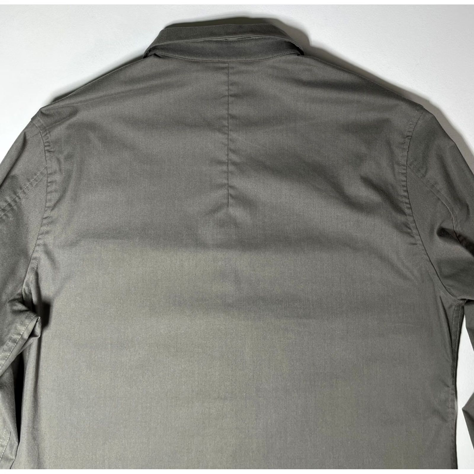 Lululemon VINTAGE? No. Lululemon Men's Button-Up Shirt Activewear M Green Casual Long Sleeve Regular Logo Basic Lightweight Size US M / EU 48-50 / 2 - 5 Thumbnail