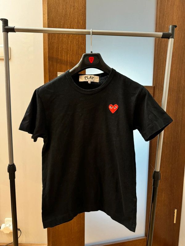 Comme des Garcons Comme de Garcons Play Heart Small Logo Black Tee M Size US M / EU 48-50 / 2 - 1 Thumbnail
