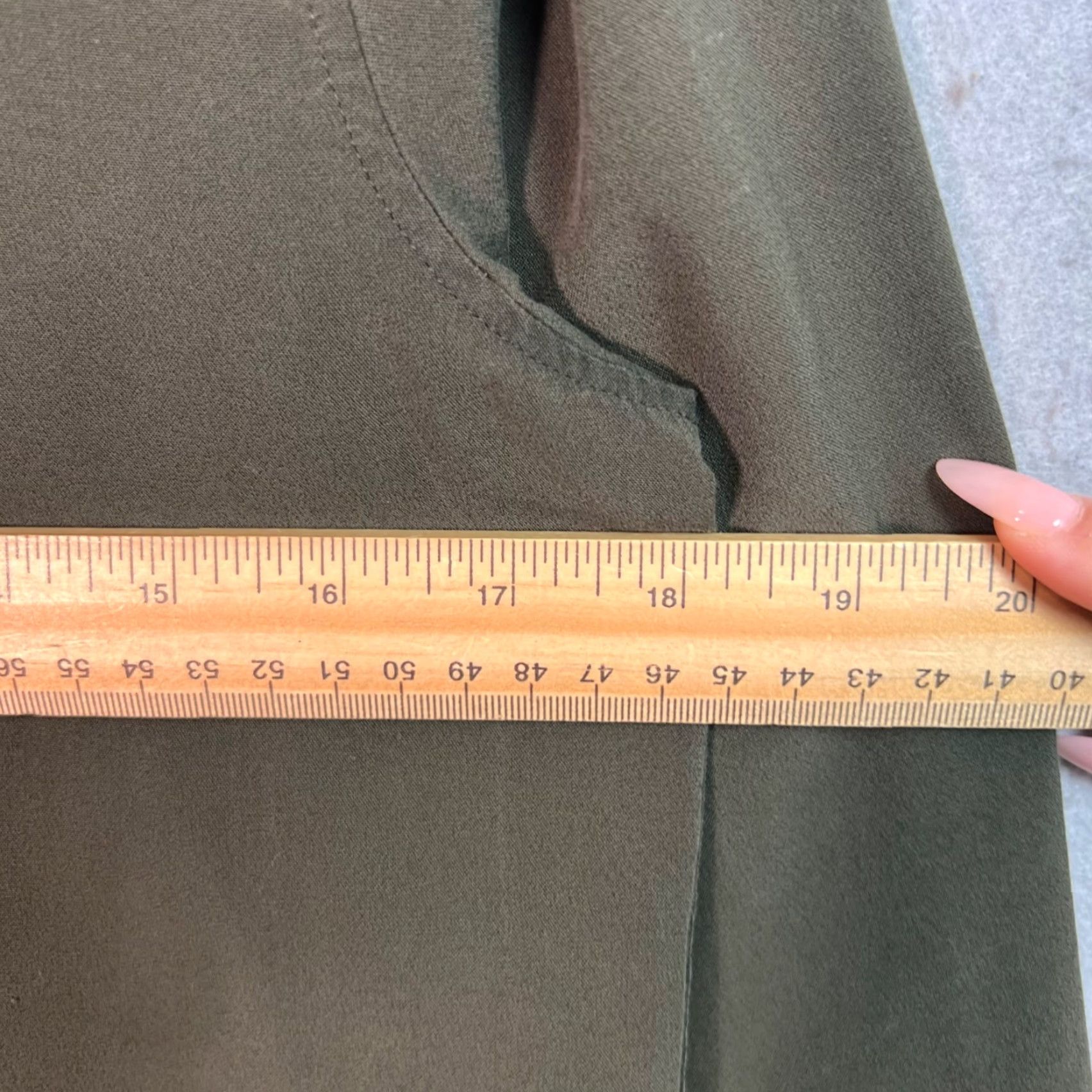 Uniqlo Uniqlo Womens Long Sleeve Button-Up Shirt XS Green Casual Pockets 2010s Size XS / US 0-2 / IT 36-38 - 5 Thumbnail