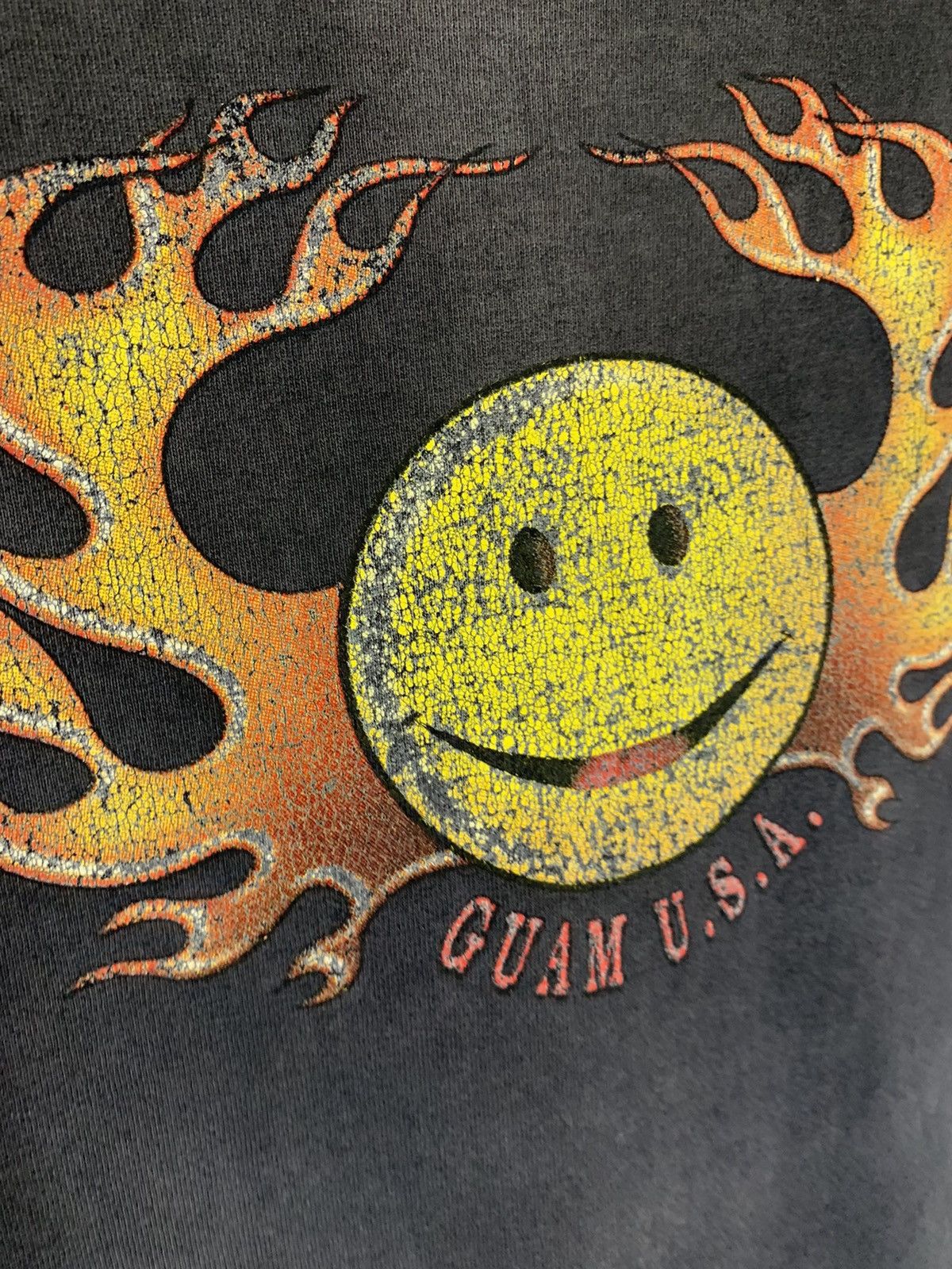 Vintage Vintage Thrashed Smile Fire Flame Guam Size US L / EU 52-54 / 3 - 5 Thumbnail