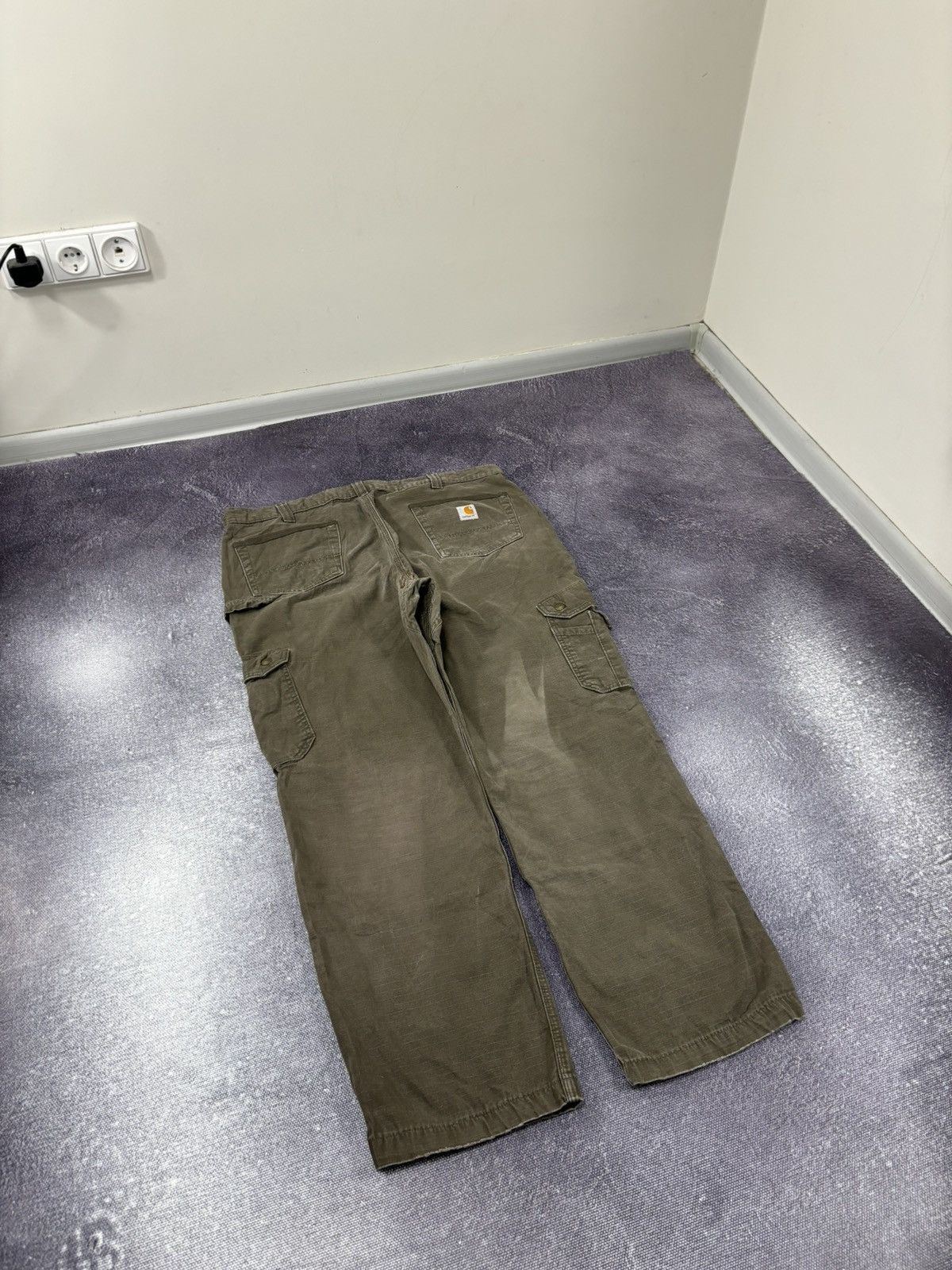 Carhartt Vintage Carhartt Y2K Khaki Workwear Hype Baggy Cargo Pants Size US 40 / EU 56 - 3 Thumbnail