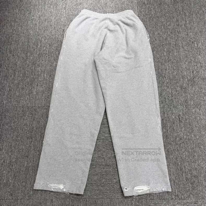 Balenciaga Balenciaga size S Distressed Casual Pants Size US 27 - 5 Thumbnail